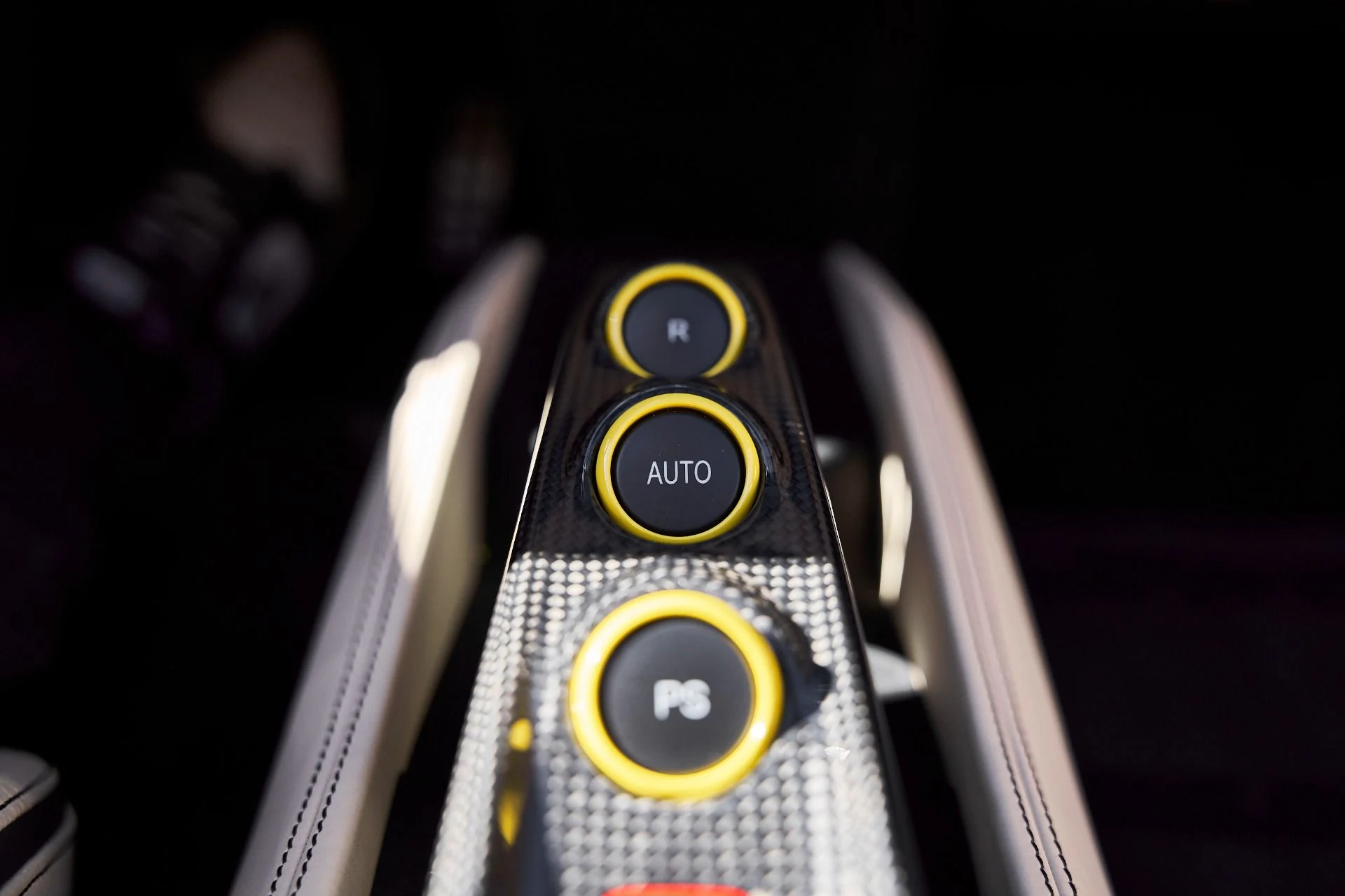 mph066_3131233139_Used_2022_Ferrari_F8_Spider_Base_1768868489_bc2797be79