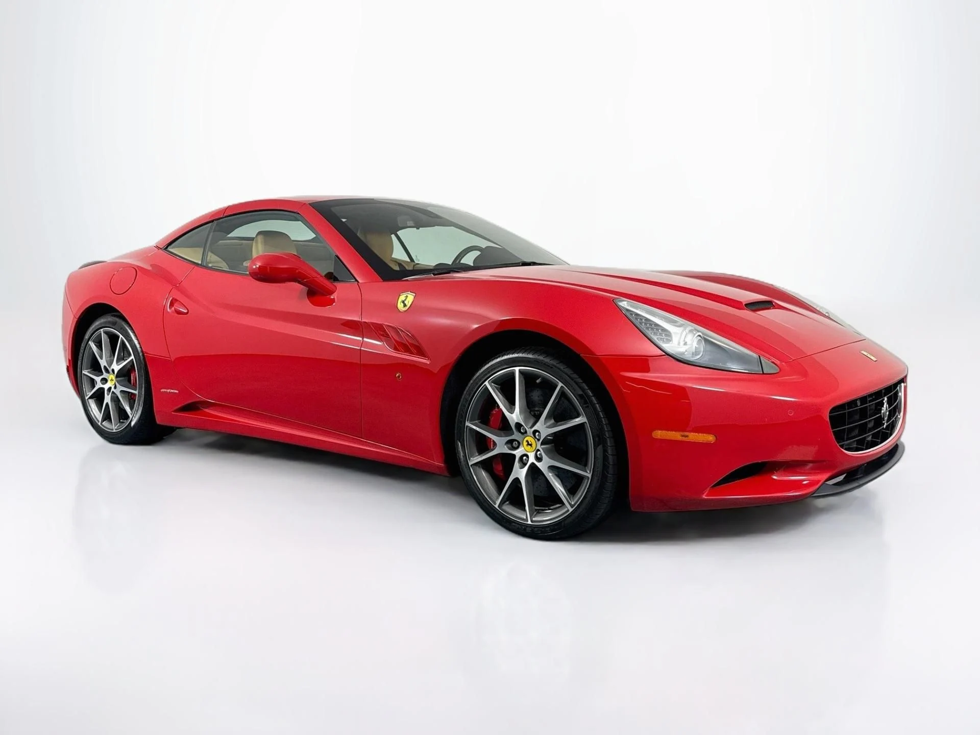 mph066_3157461679_Used_2010_Ferrari_California_1790360509_48af9018a1