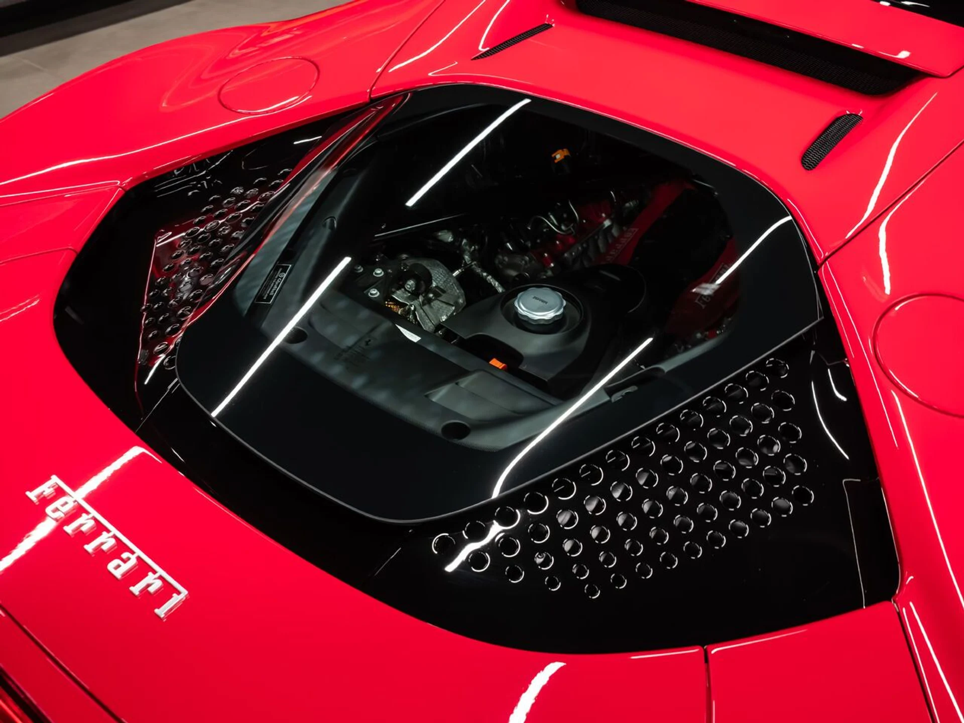 mph066_317341191_ferrari_sf90_stradale_2023_f324c246b8