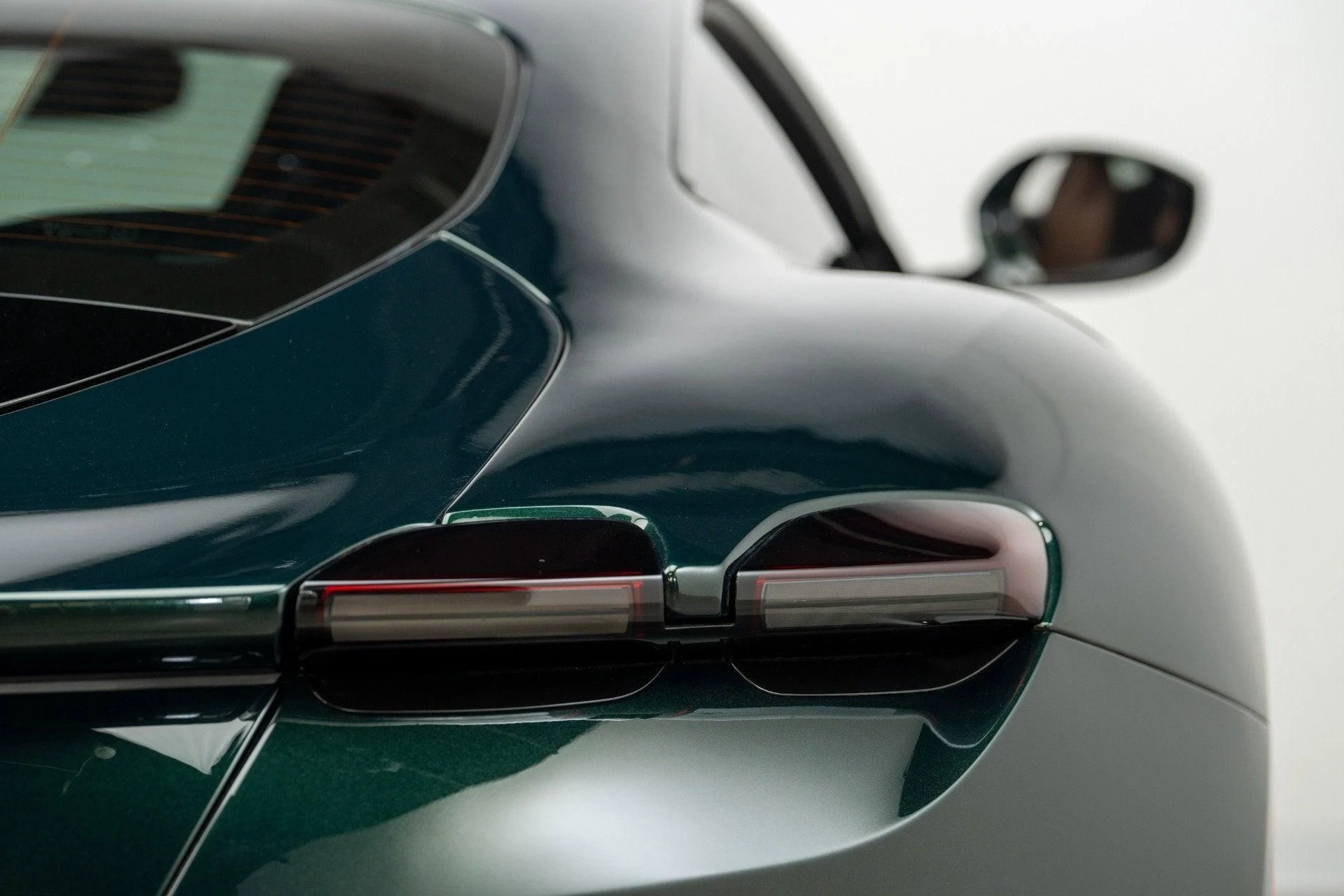 mph066_3177610738_Used_2022_Ferrari_Roma_1777382905_25974be8c4