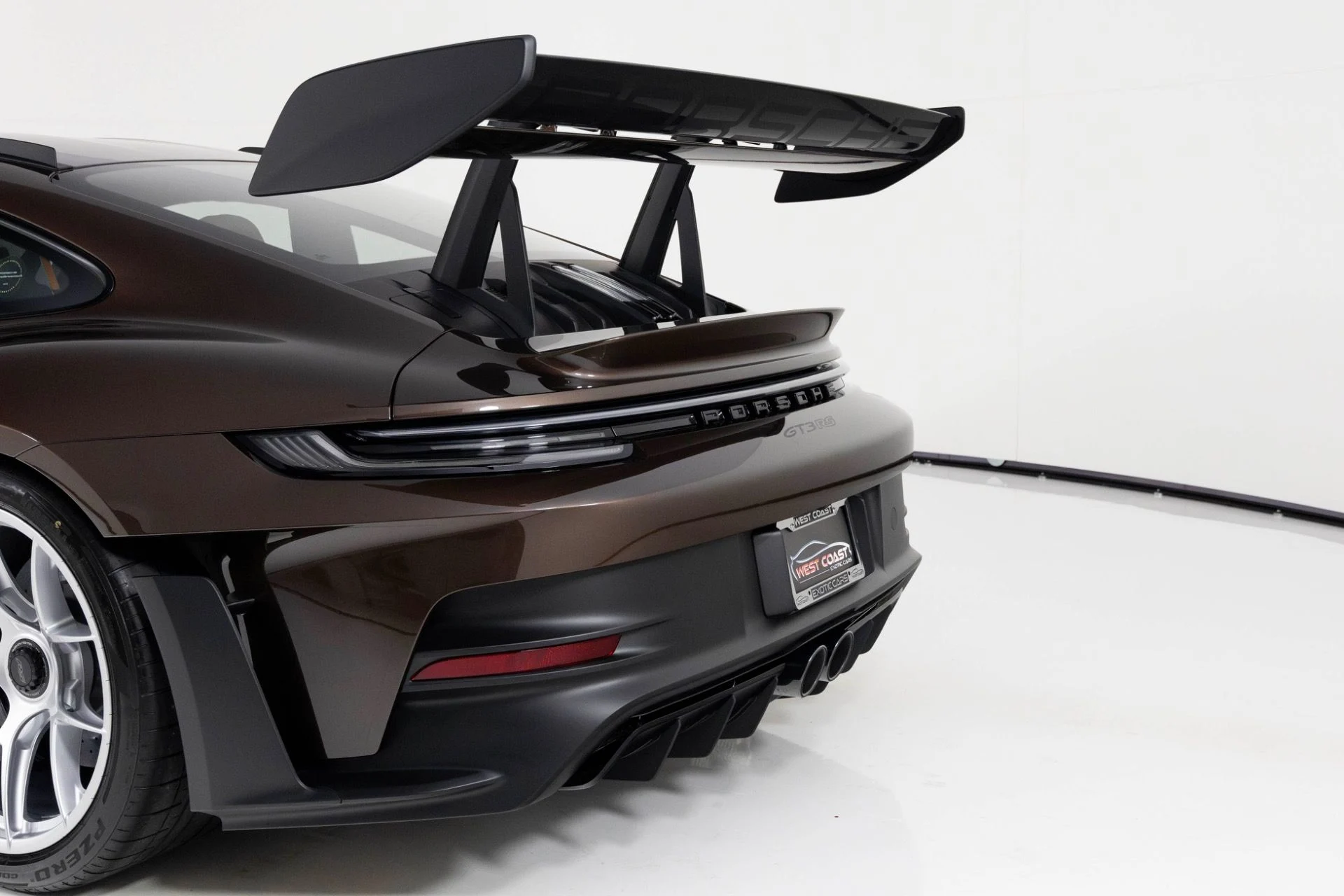 mph066_3247617784_Used_2025_Porsche_911_GT_3_RS_1764185272_feff9b331d