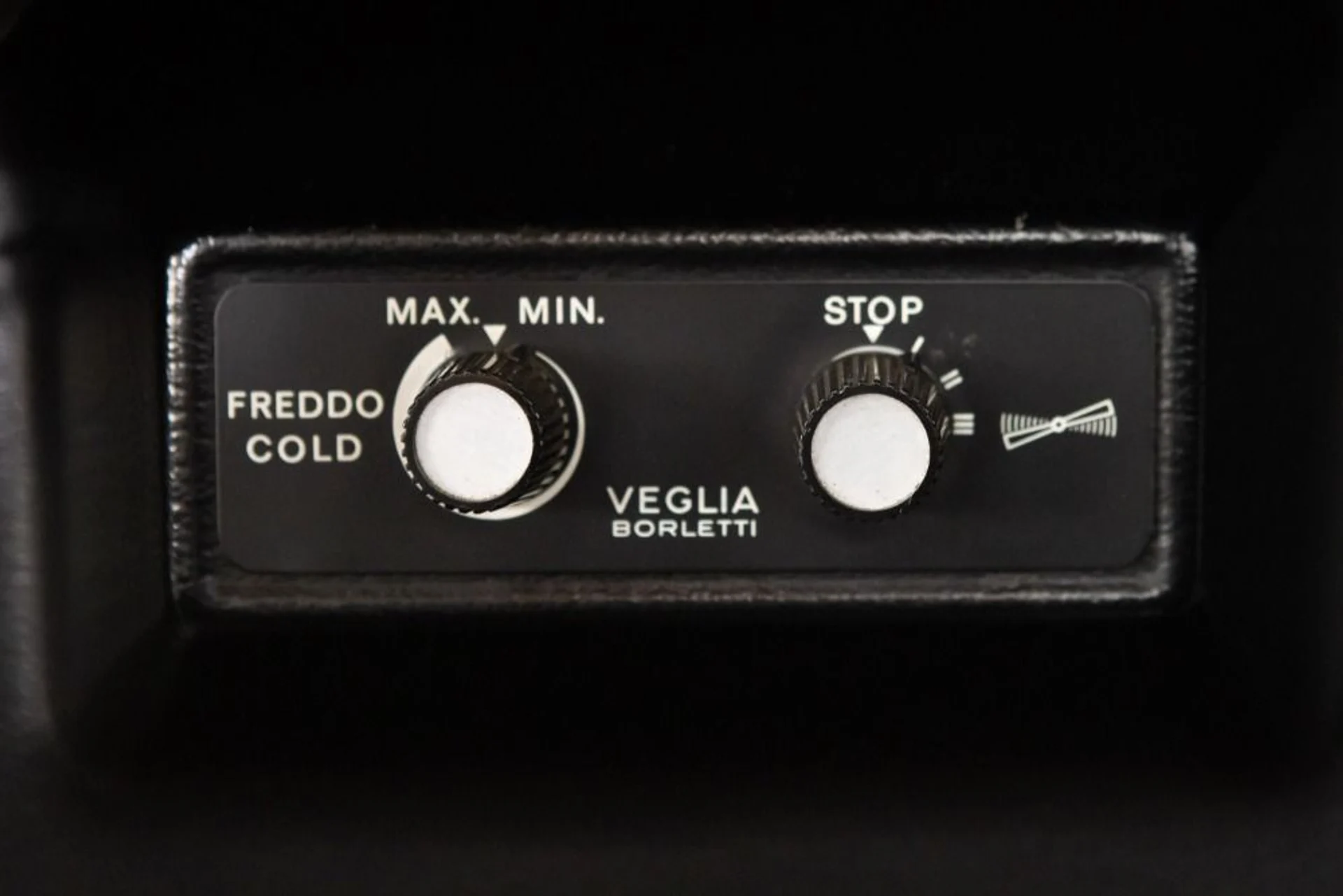 mph066_3356635275_Used_1971_Ferrari_365_GTB_4_5a6371dc4c