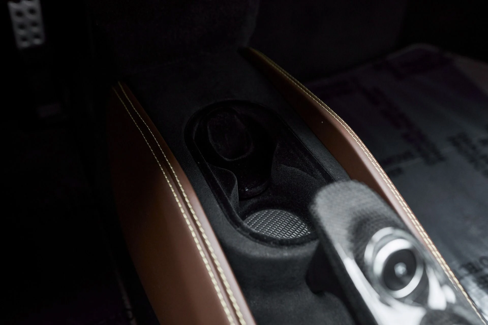 mph066_3361644060_Used_2020_Ferrari_F8_Tributo_Base_1761597714_25c3f87f82