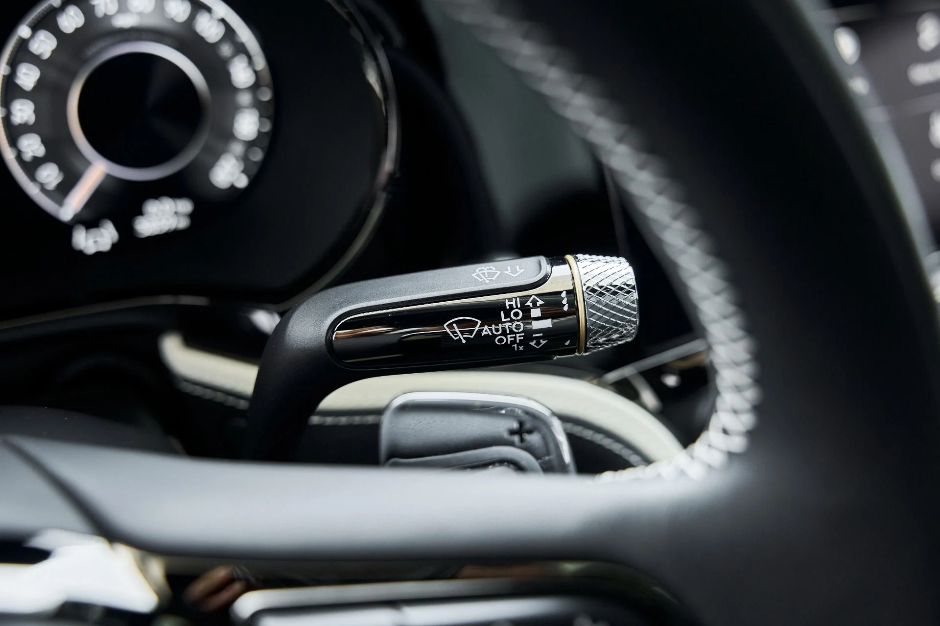 mph066_3376066810_Used_2025_Bentley_Flying_Spur_Speed_1769137140_724fc7a5bf