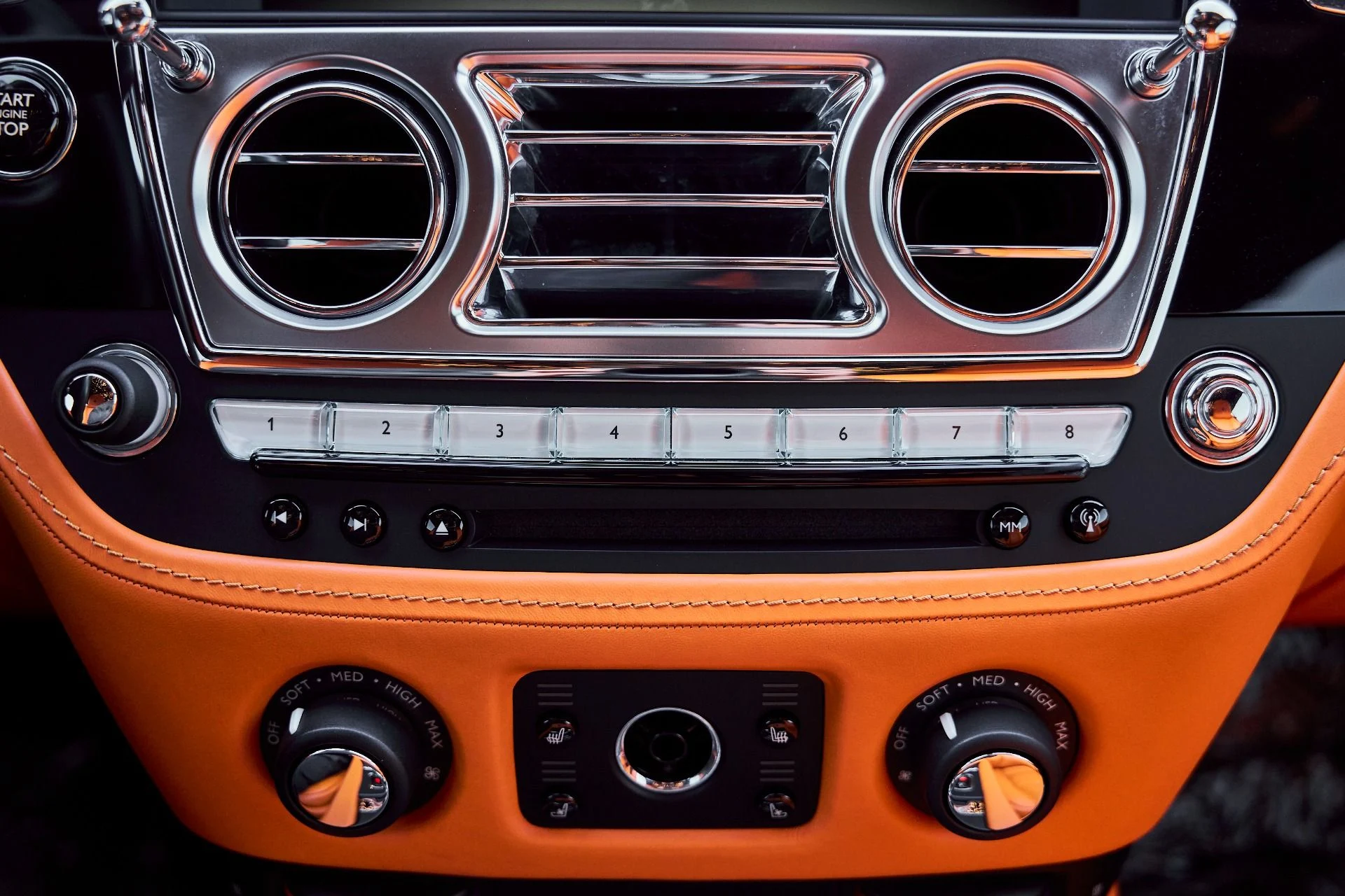 mph066_3386360602_Used_2019_Rolls_Royce_Wraith_Base_1772849712_695235001a