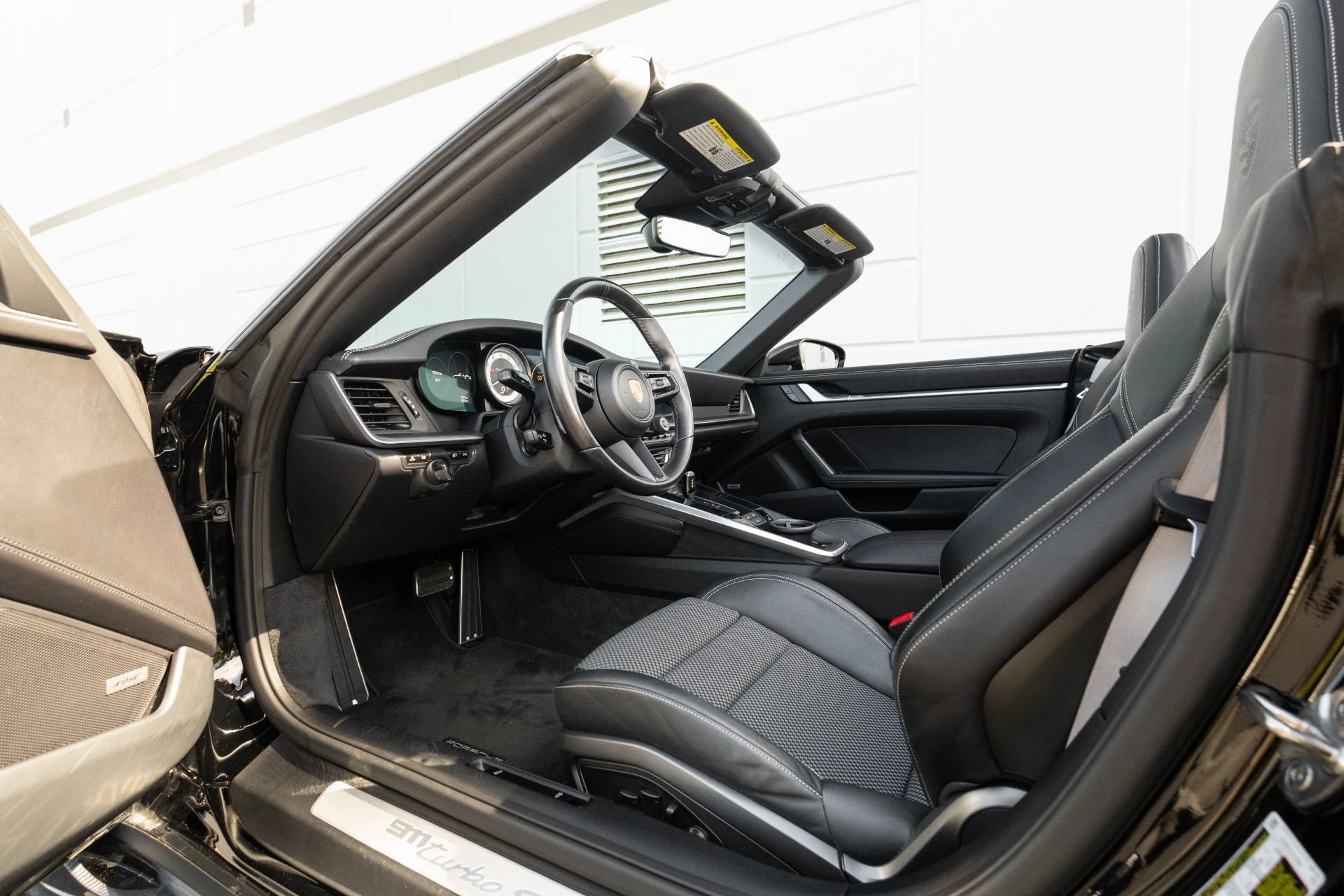 mph066_341713479_Used_2021_Porsche_911_Turbo_S_Cabriolet_1770146357_6e6f6c4359