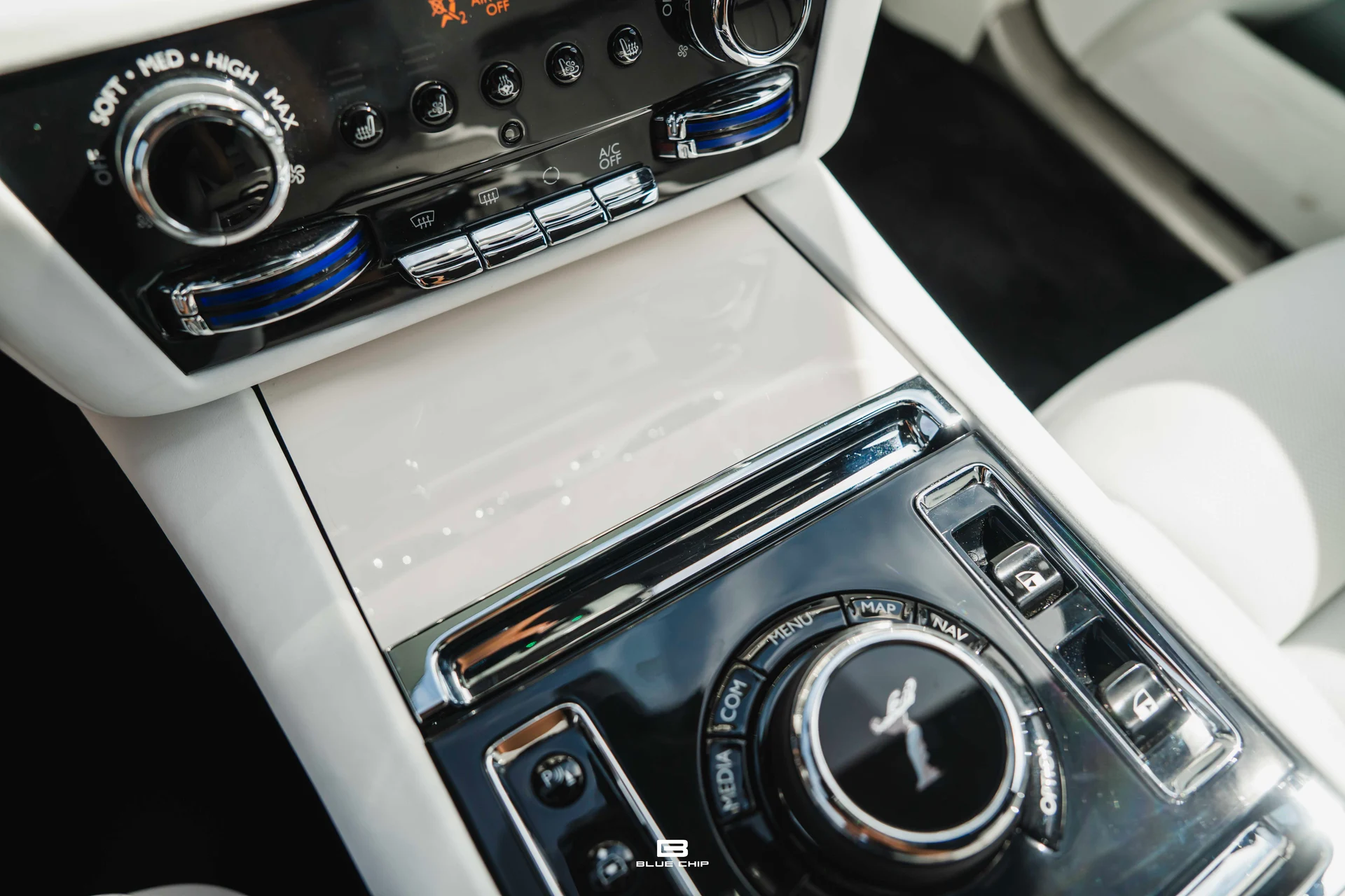 mph066_3446138789_688b81120f30b3e6b95a976e_DSC_09546_f0a15a2723