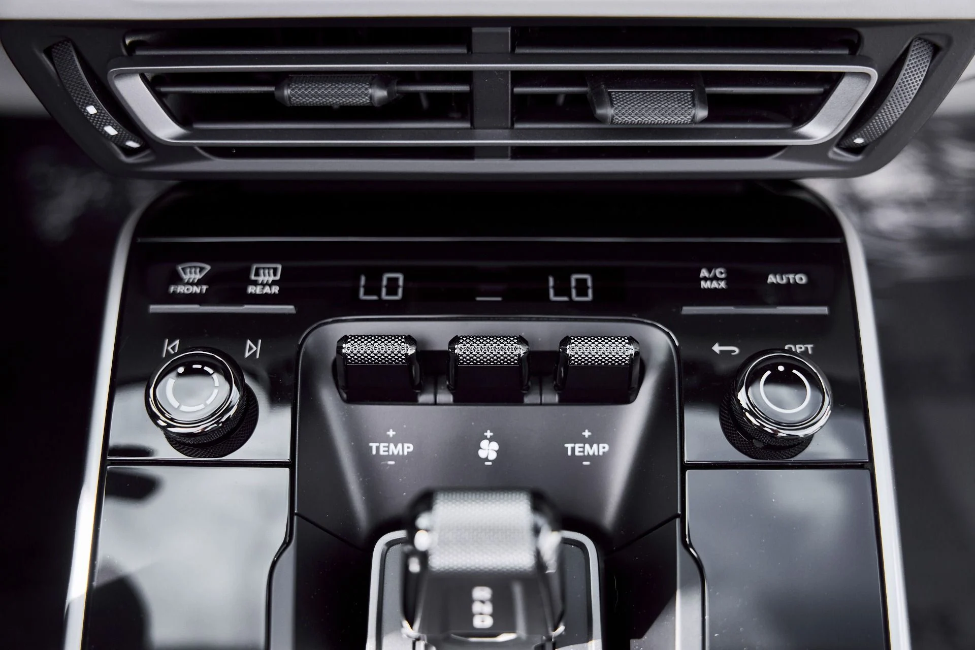 mph066_3465278578_Used_2025_Porsche_911_Turbo_S_1772157345_0f47e8383a