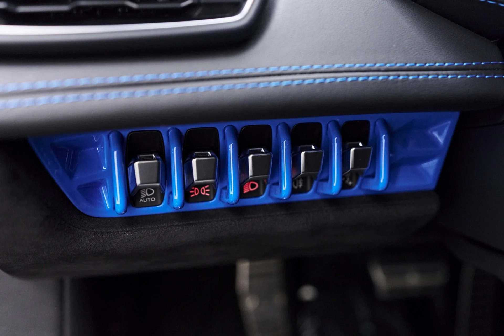 mph066_3491297559_Used_2021_Lamborghini_Huracan_EVO_Base_1758314711_5dbb8f536d