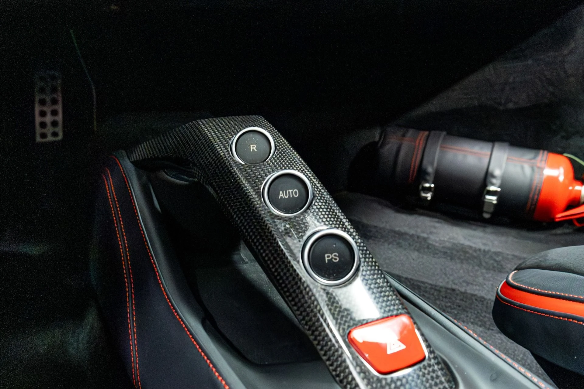 mph066_3591377215_Used_2018_Ferrari_488_GTB_1775864640_24e395a7ea