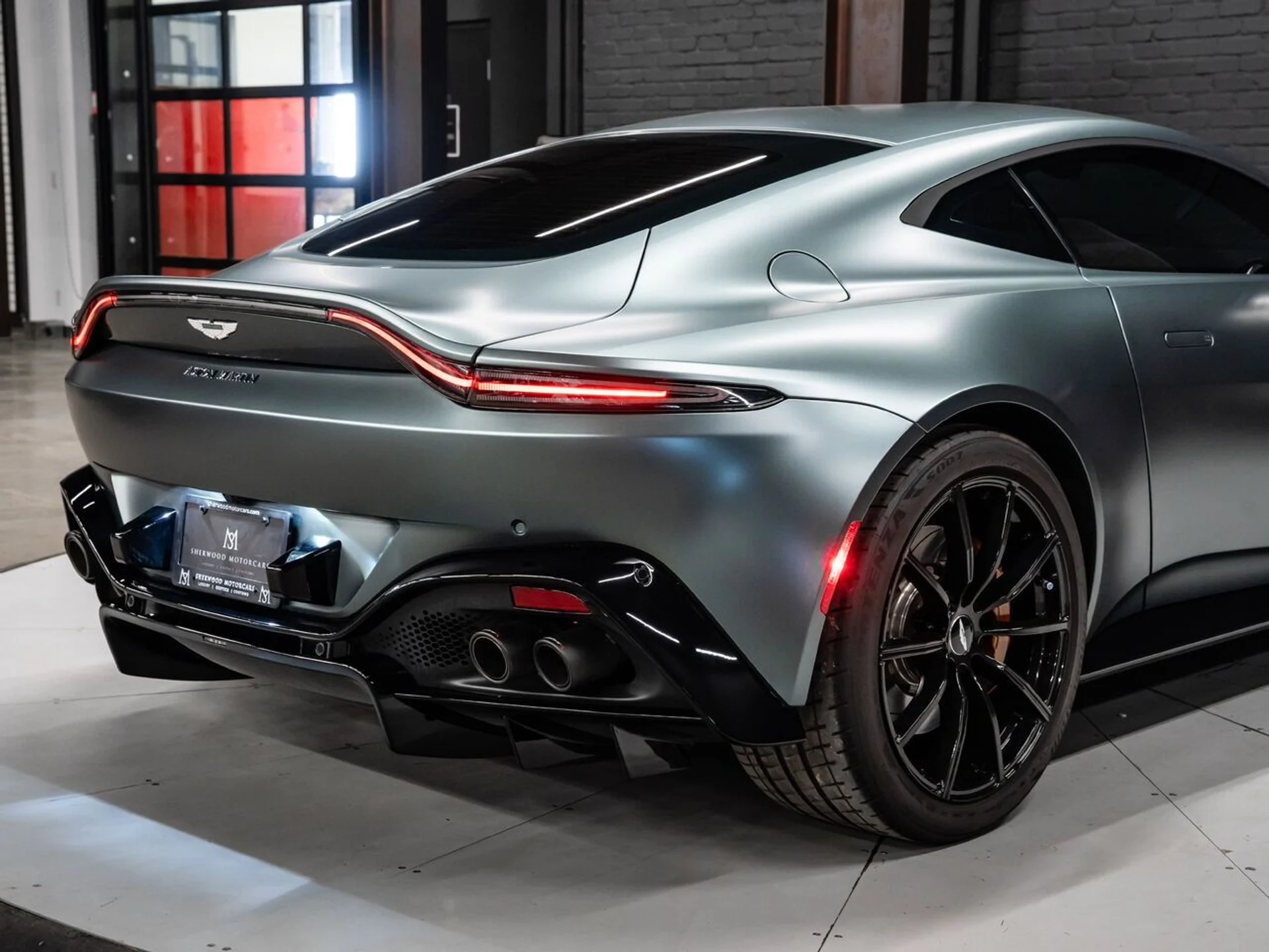 mph066_3654888980_aston_martin_vantage_2020_9915849929