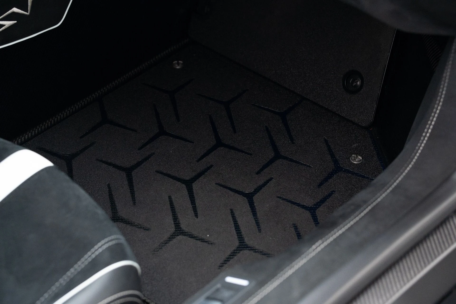 mph066_3742935829_Used_2016_Lamborghini_Aventador_LP_750_4_SV_1768280004_15f4e661b9