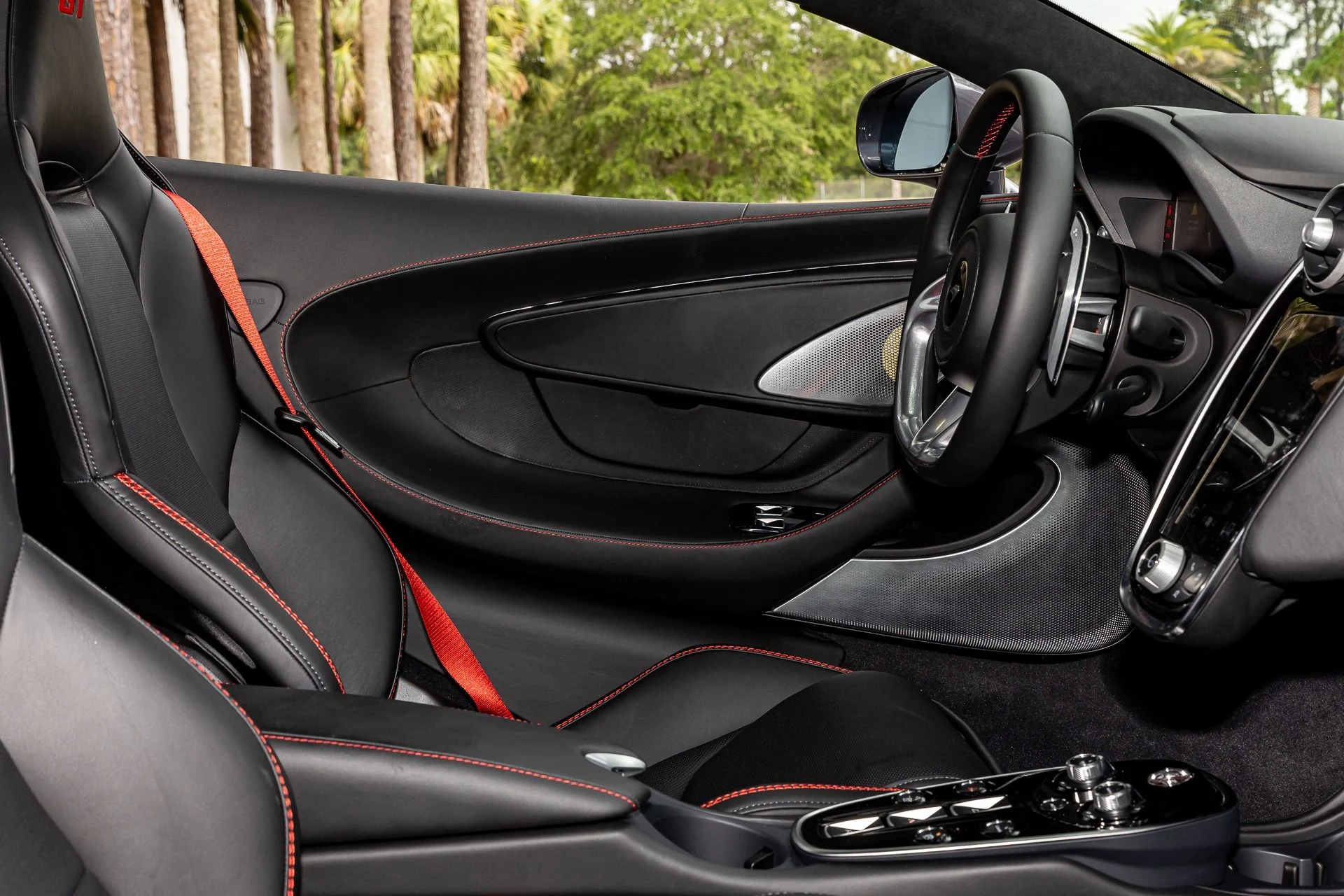 mph066_3765478417_313_p67_l_0ed35e1708