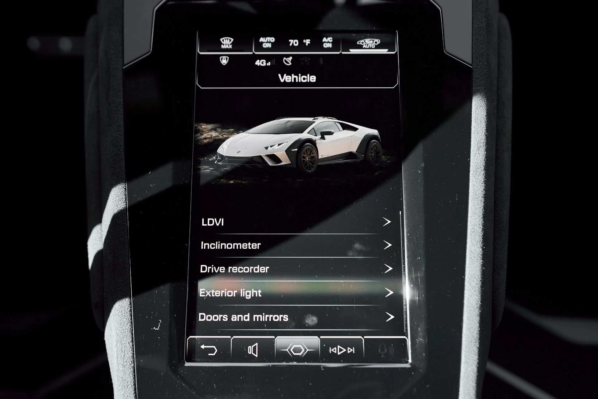 mph066_3779645372_Used_2023_Lamborghini_Huracan_Base_1764123675_e61af47071