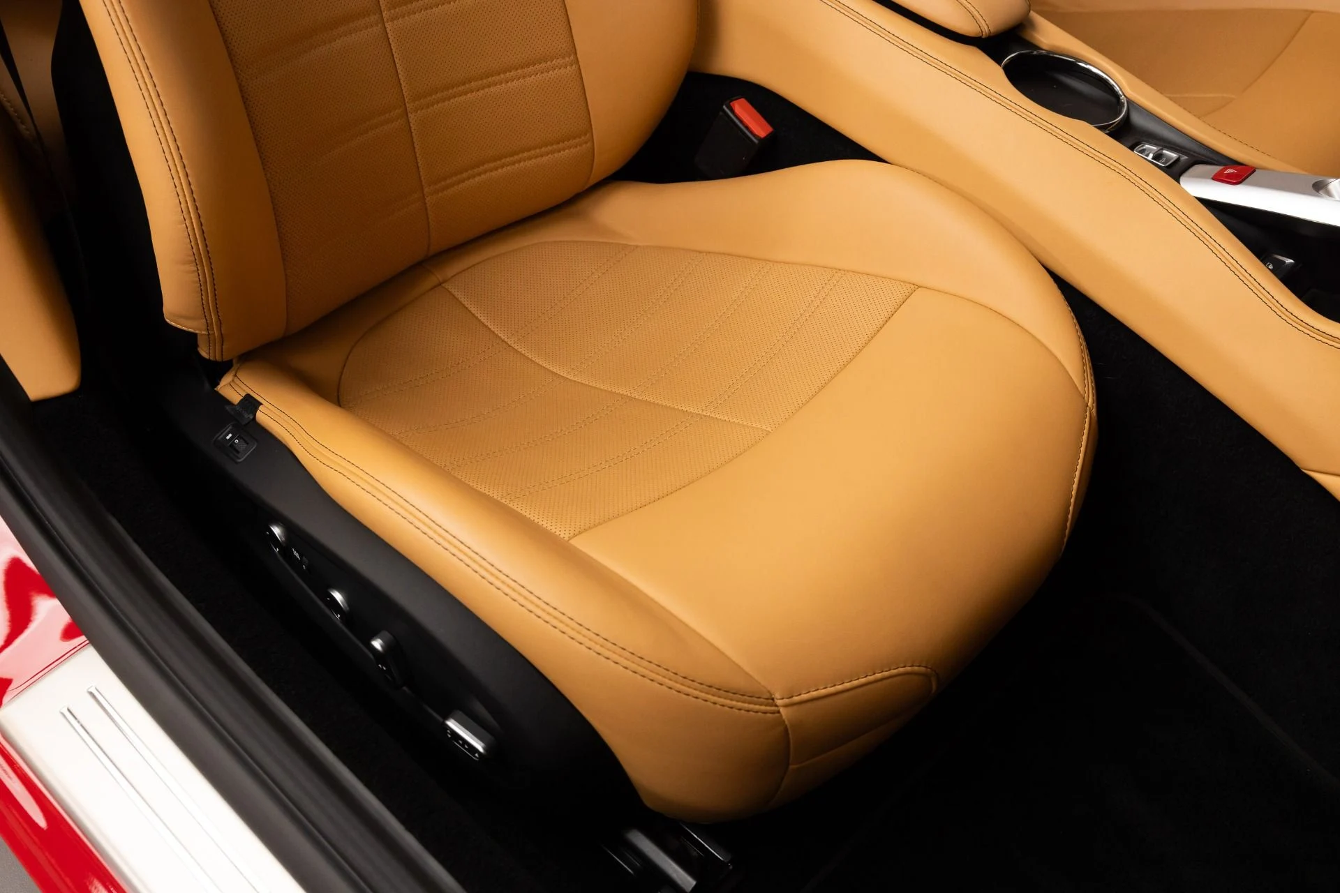 mph066_3802778595_Used_2017_Ferrari_California_T_1784583649_51351f3f4d