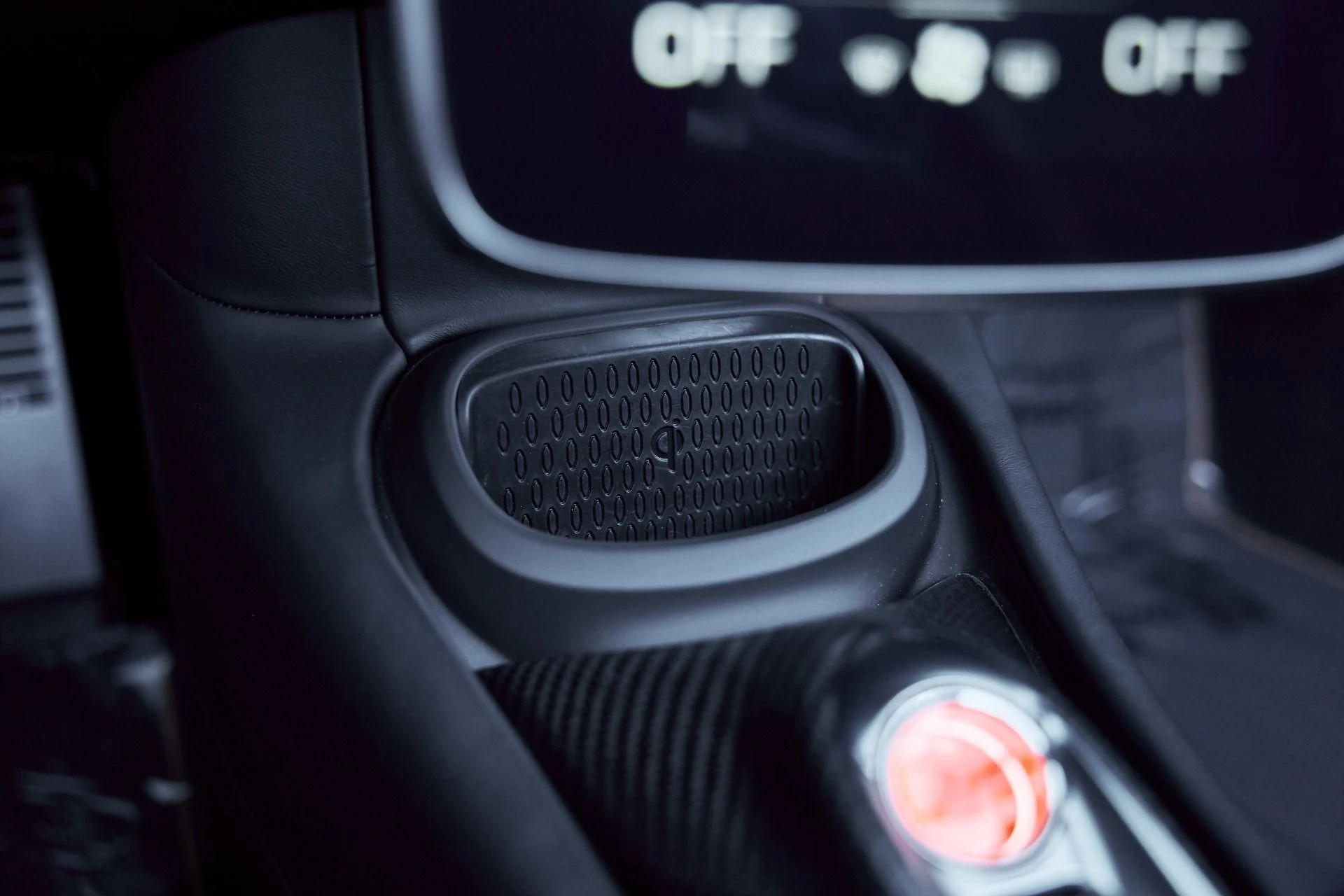 mph066_3873622290_Used_2025_Mc_Laren_Artura_Performance_1769481903_66301d99fd