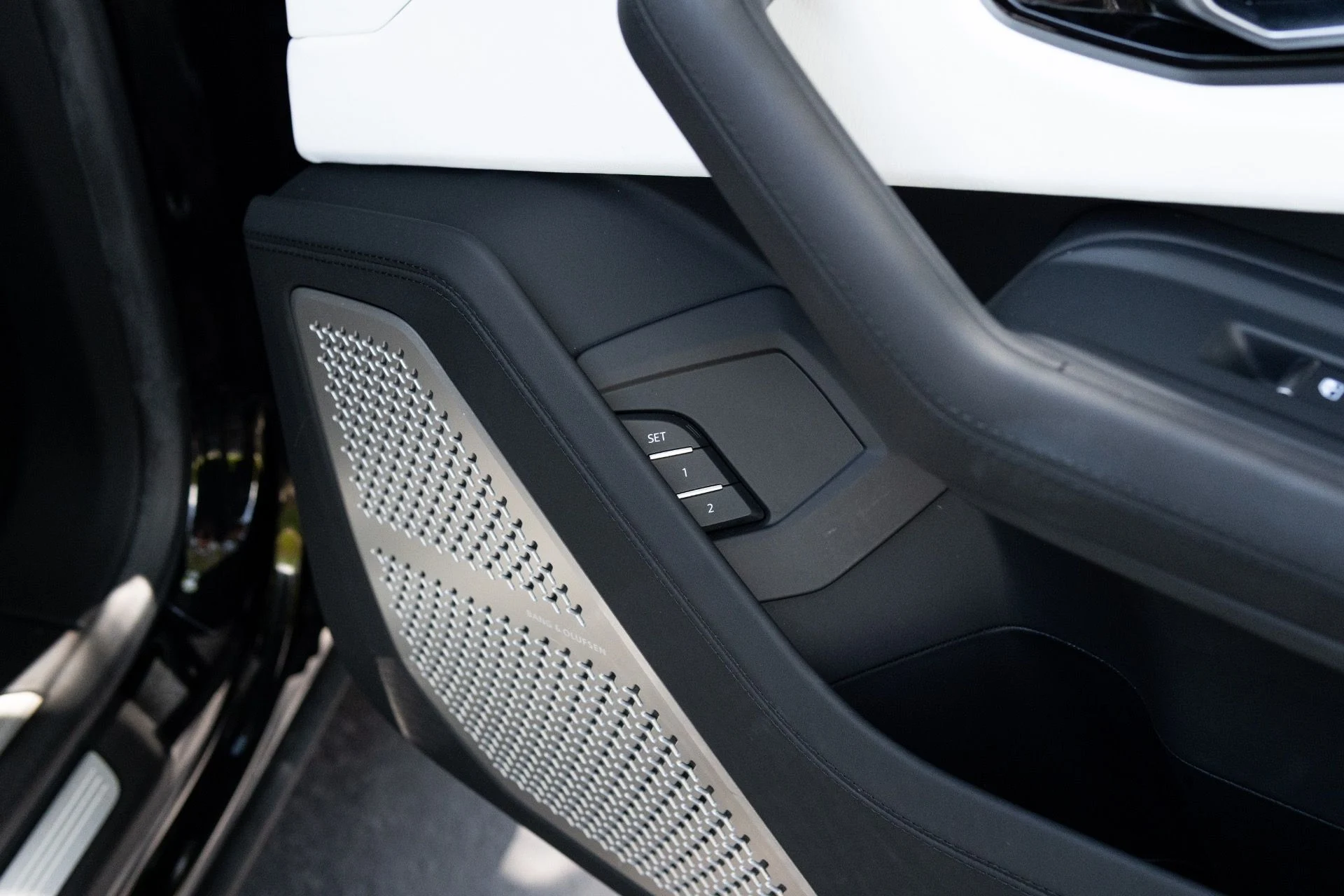 mph066_3879953670_Used_2023_Lamborghini_Urus_S_1780940773_2fb57ff5e4