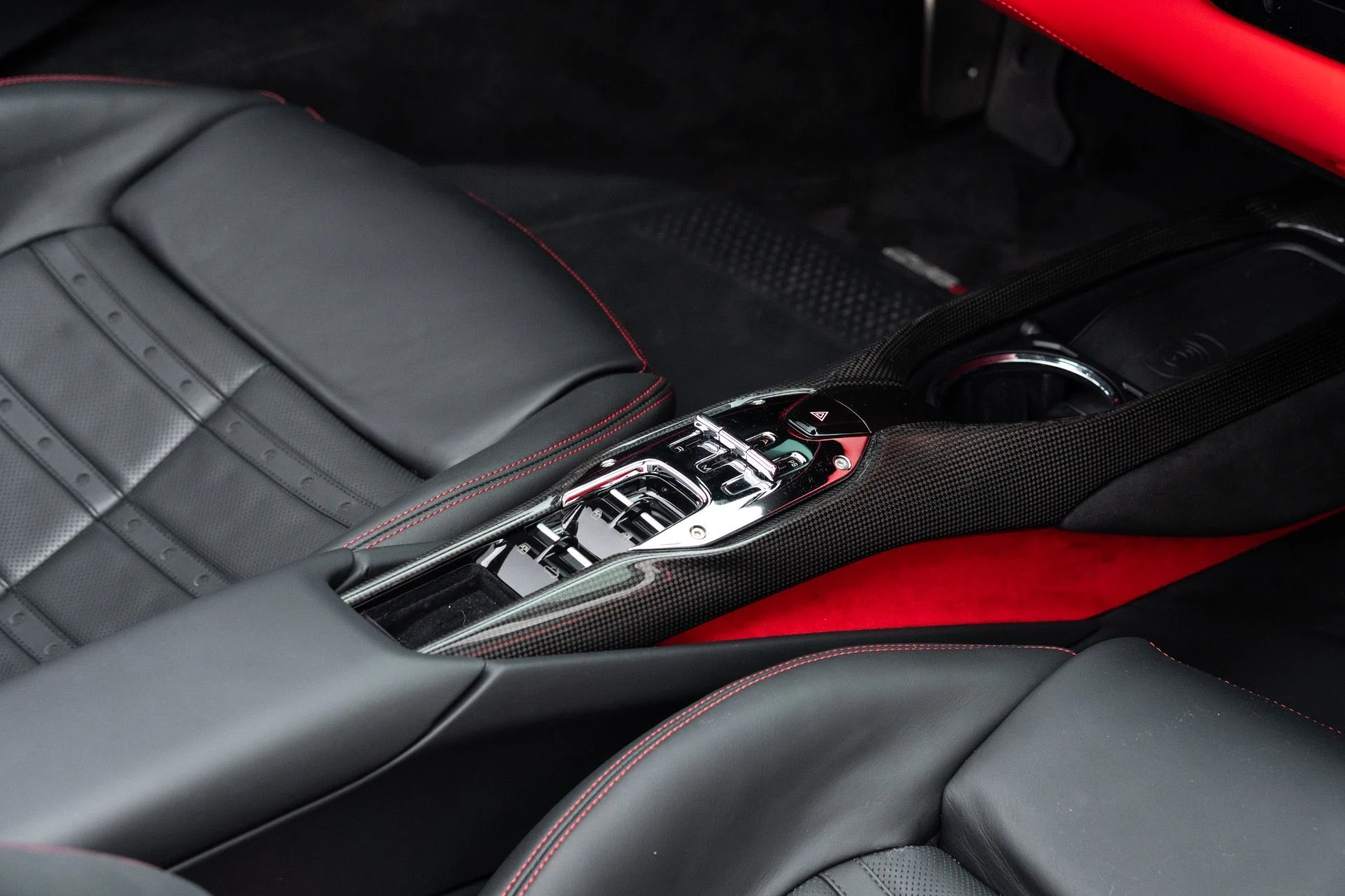 mph066_3916973362_Used_2024_Ferrari_296_GTS_1776982815_6a59ac5e5e