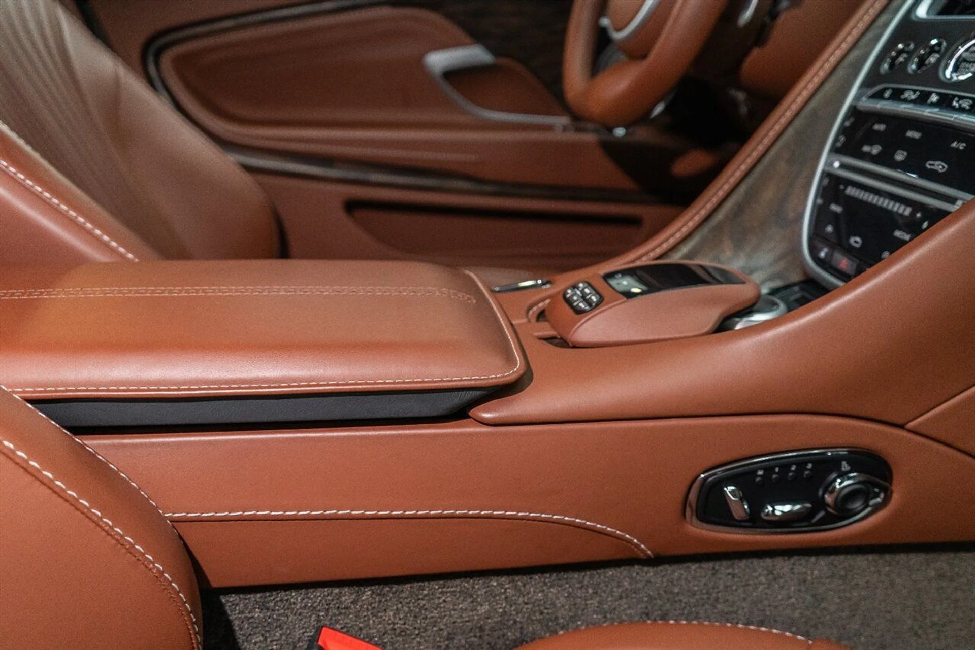 mph066_39998736_7f6542ffe8_1280_bae77075c1