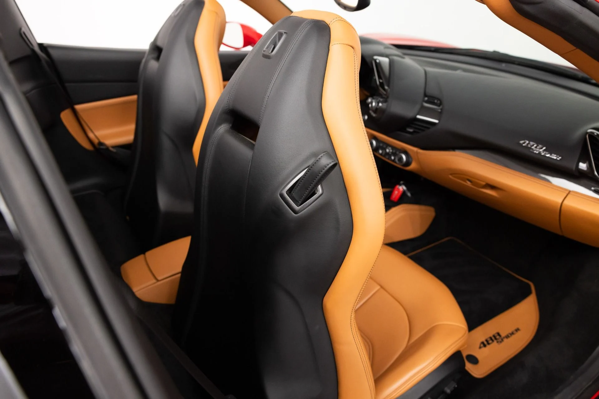 mph066_4002855114_Used_2019_Ferrari_488_Spider_1787231247_f1b69c89ae