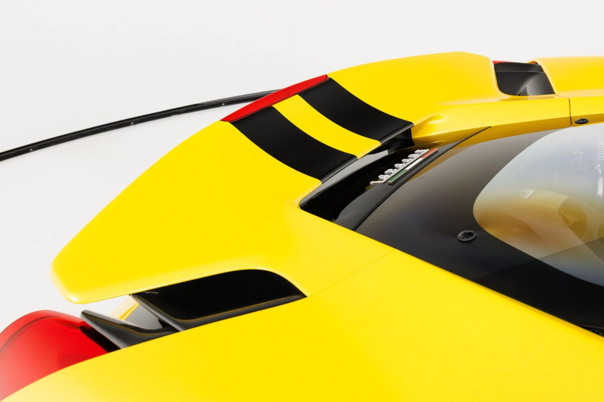 mph066_4017770154_Used_2020_Ferrari_488_Pista_1773687206_6724cb3d5f