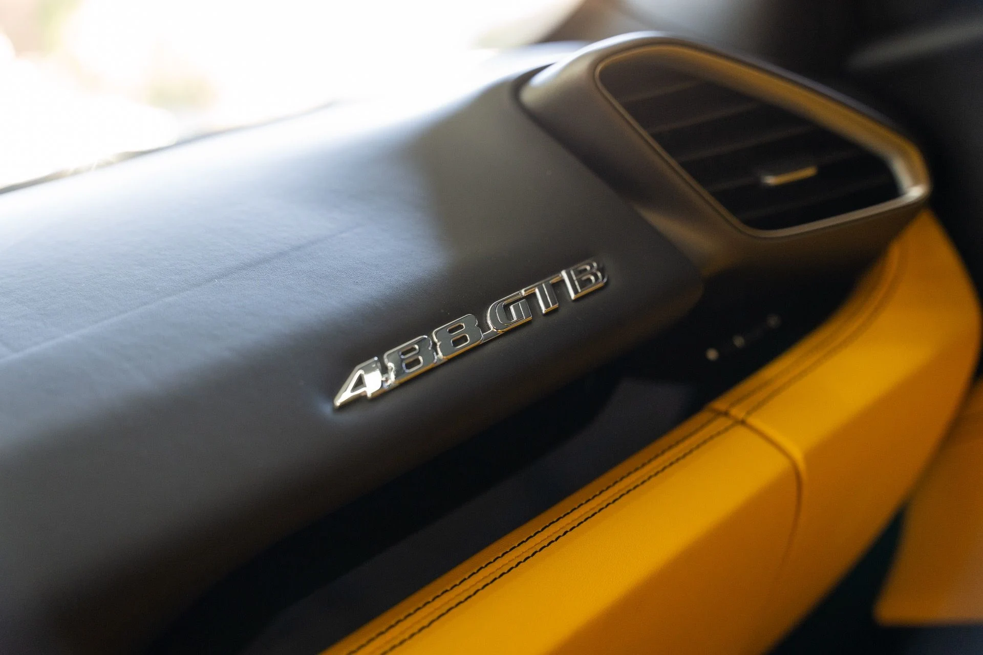 mph066_4017893842_Used_2016_Ferrari_488_GTB_1792442260_300065ade3