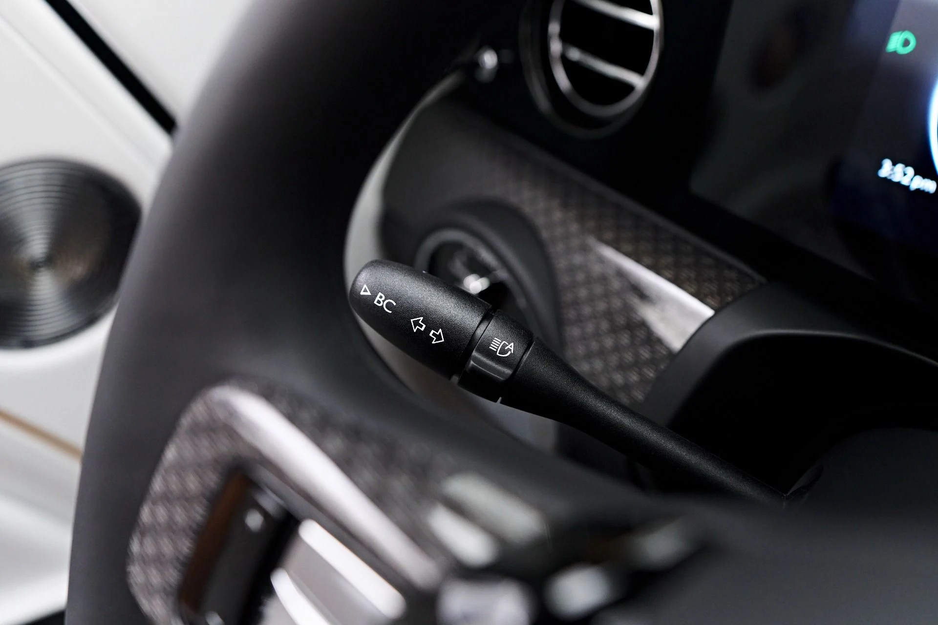 mph066_4052947602_Used_2025_Rolls_Royce_Spectre_Base_1753213338_da9086ee8a