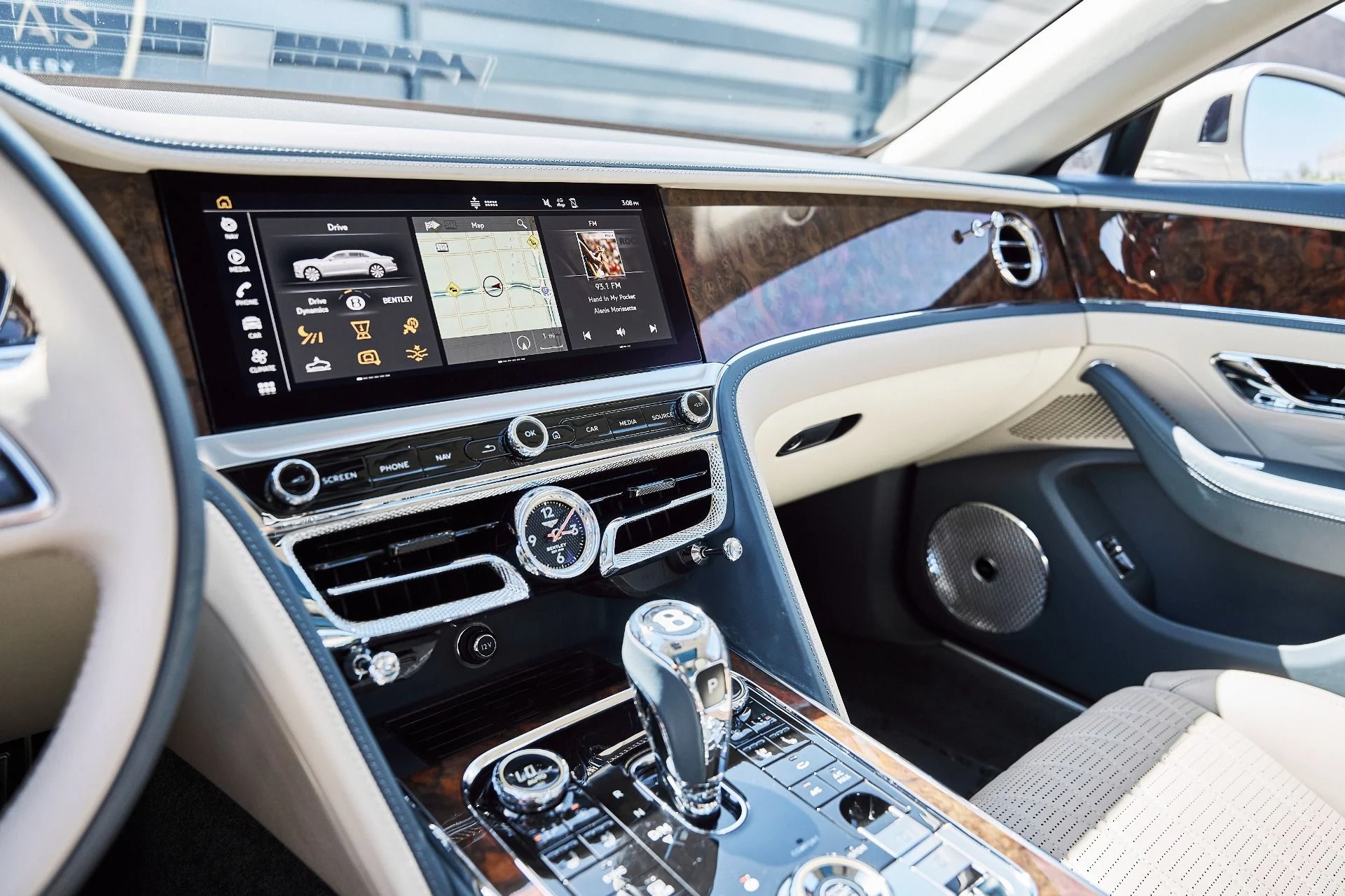 mph066_4072365986_Used_2022_Bentley_Flying_Spur_W12_1781229083_397ba08d91