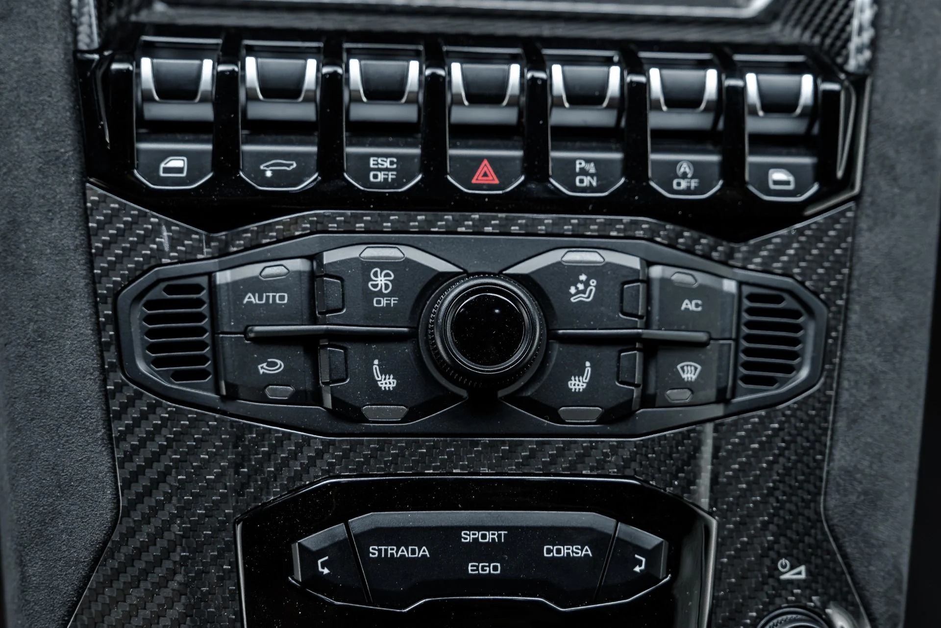 mph066_4202933800_Used_2022_Lamborghini_Aventador_LP_780_4_Ultimae_1792689565_a12df0e186