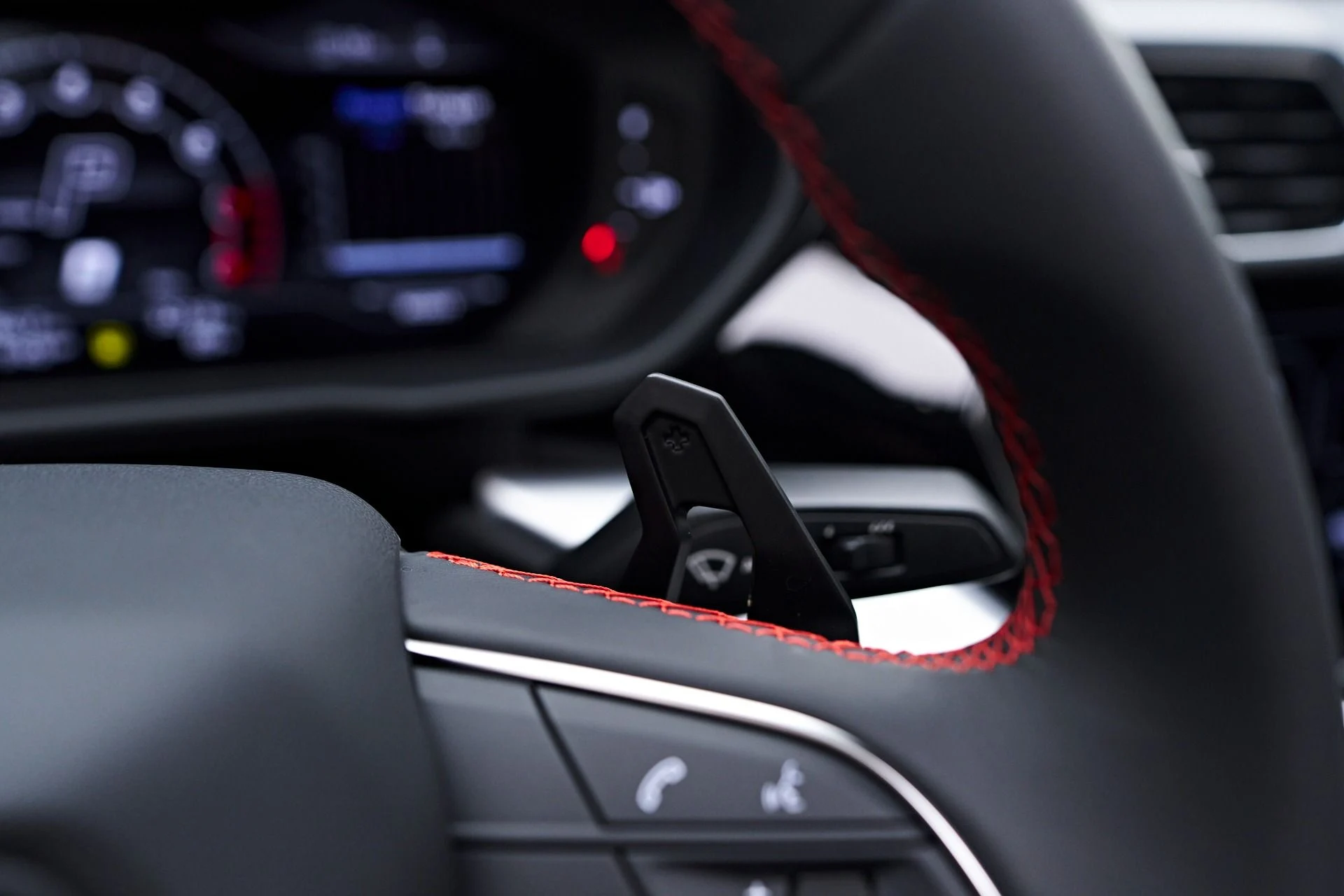 mph066_4221572155_Used_2022_Lamborghini_Urus_1753311555_7e7b0f4e40
