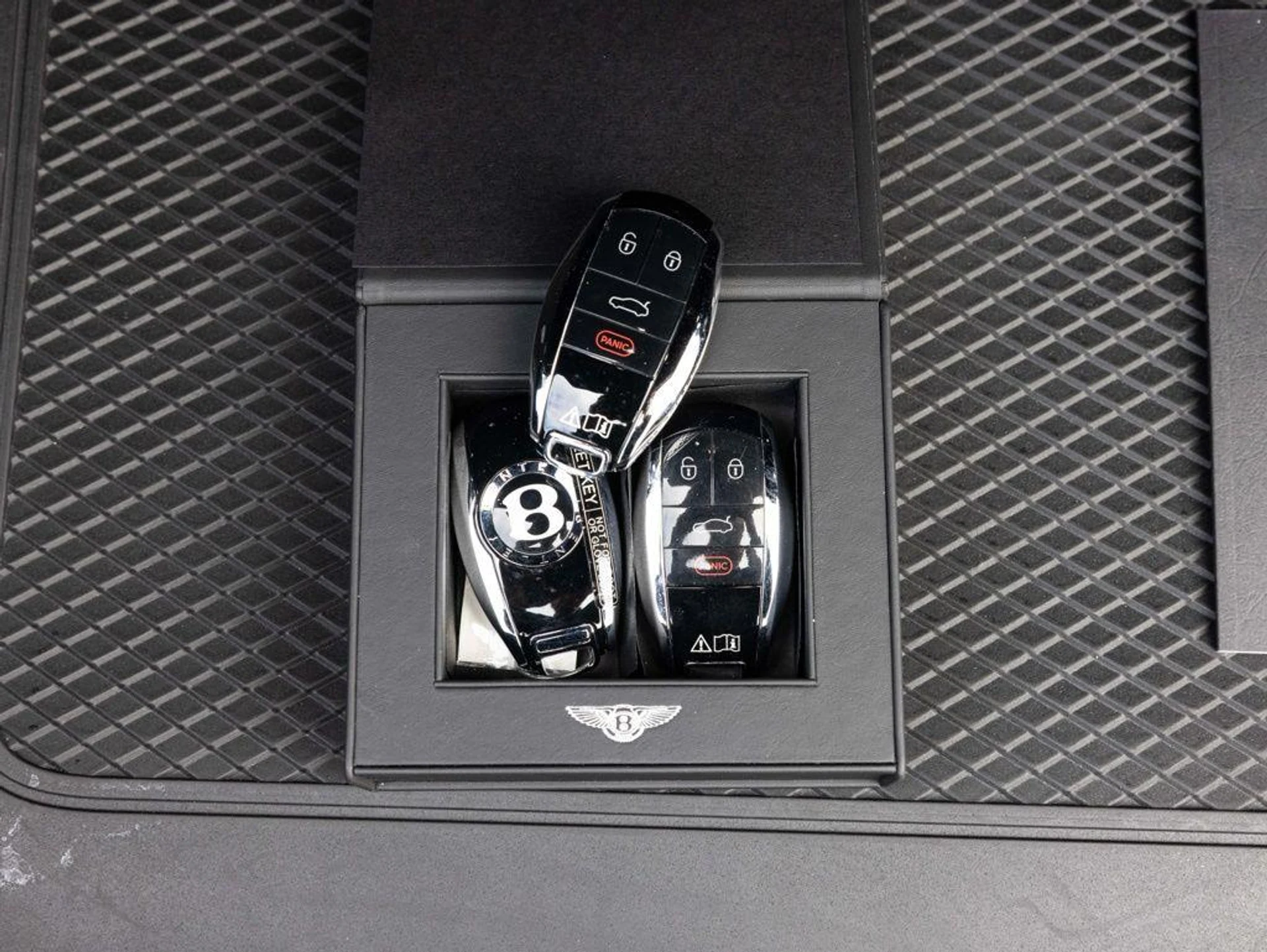 mph066_4283986681_502891109_69c2b0b10101ed4b1a208297_64b82fede4