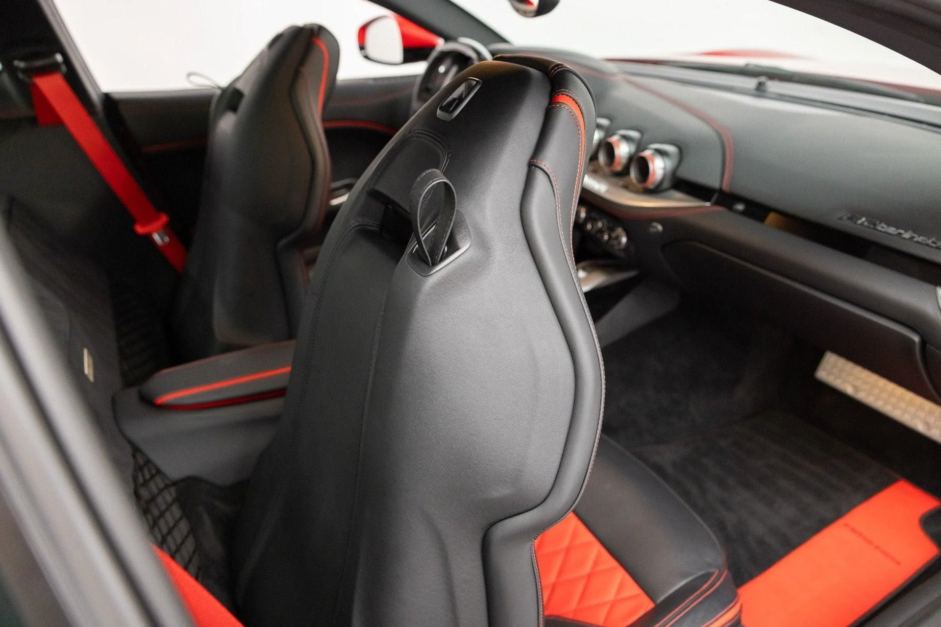 mph066_4294933839_Used_2017_Ferrari_F12berlinetta_1787147126_fa9884c525