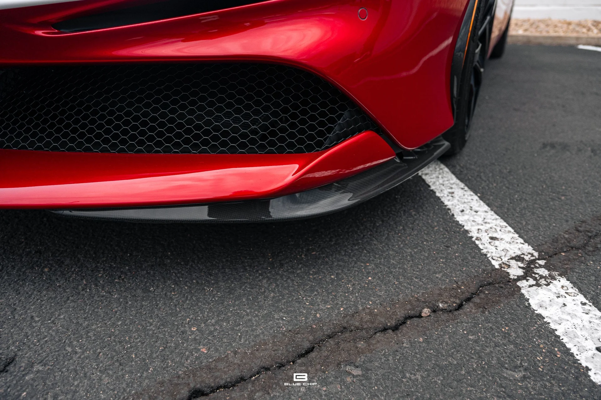 mph066_457395626_6a6a857eb49f94456a16bb74_23796_202025_20_Ferrari_20_SF_90_20_Spider_20_Roso_20_Magma_67_be5da16d0c