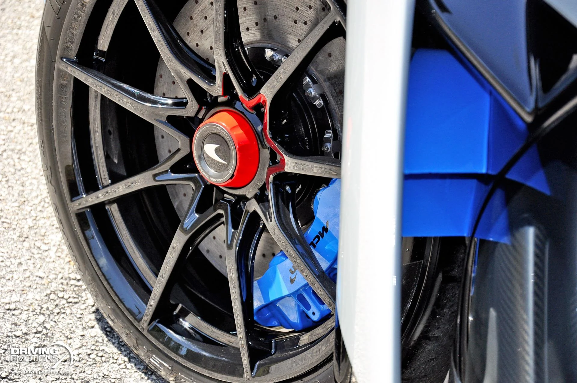 mph066_460920505_683_p67_l_9e2ff325c4