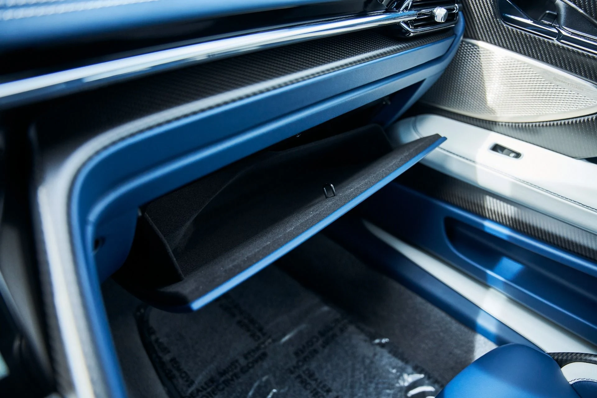 mph066_480717422_Used_2024_Aston_Martin_DB_12_1772678025_0d5ea49d4c