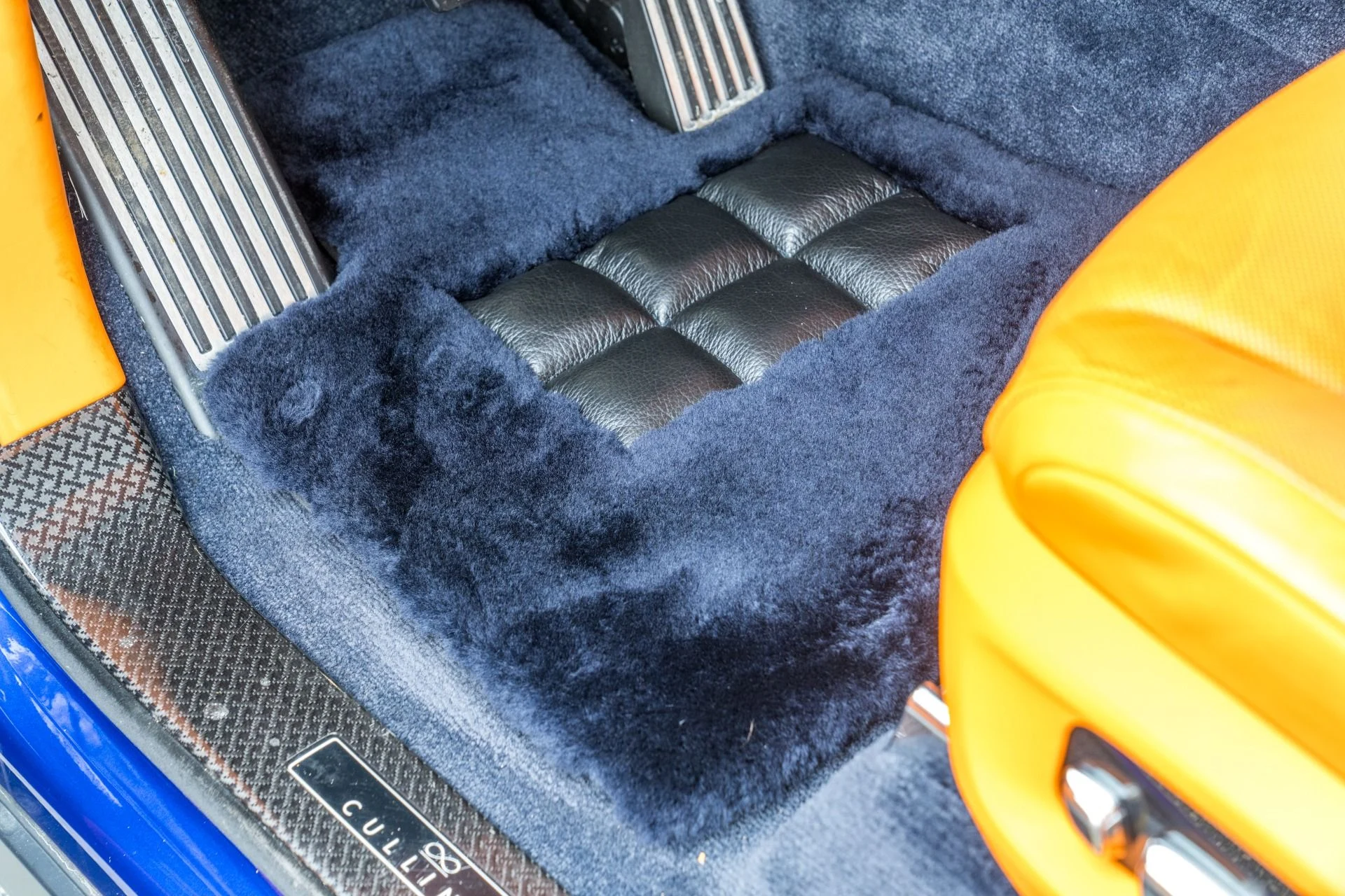 mph066_507837579_Used_2023_Rolls_Royce_Black_Badge_Cullinan_1772494388_5cef4f3379