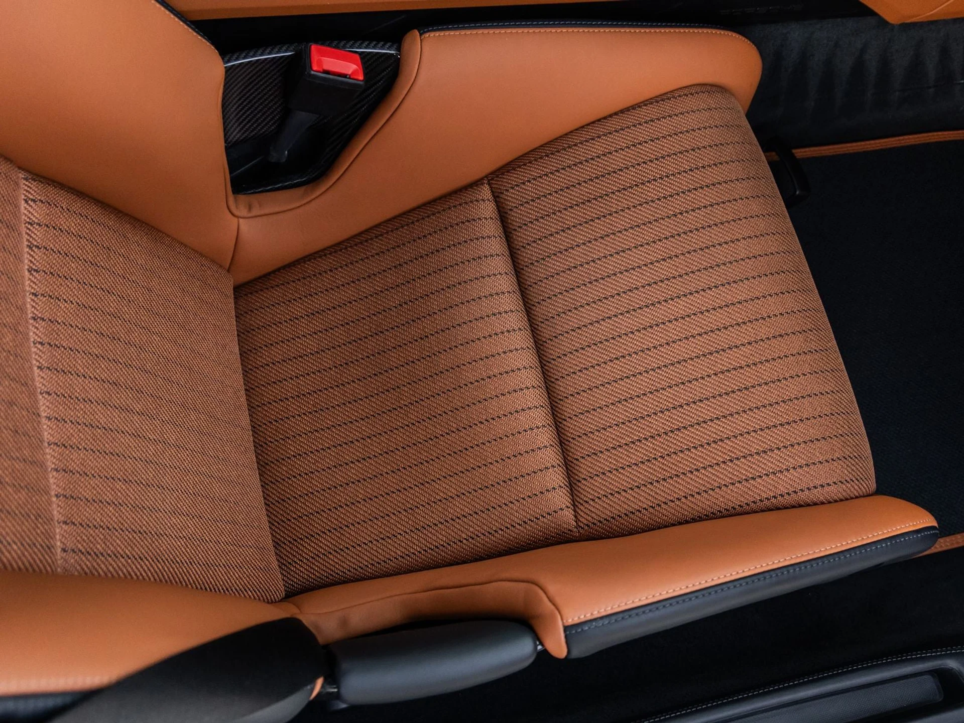 mph066_509743655_67_a06e891ffe