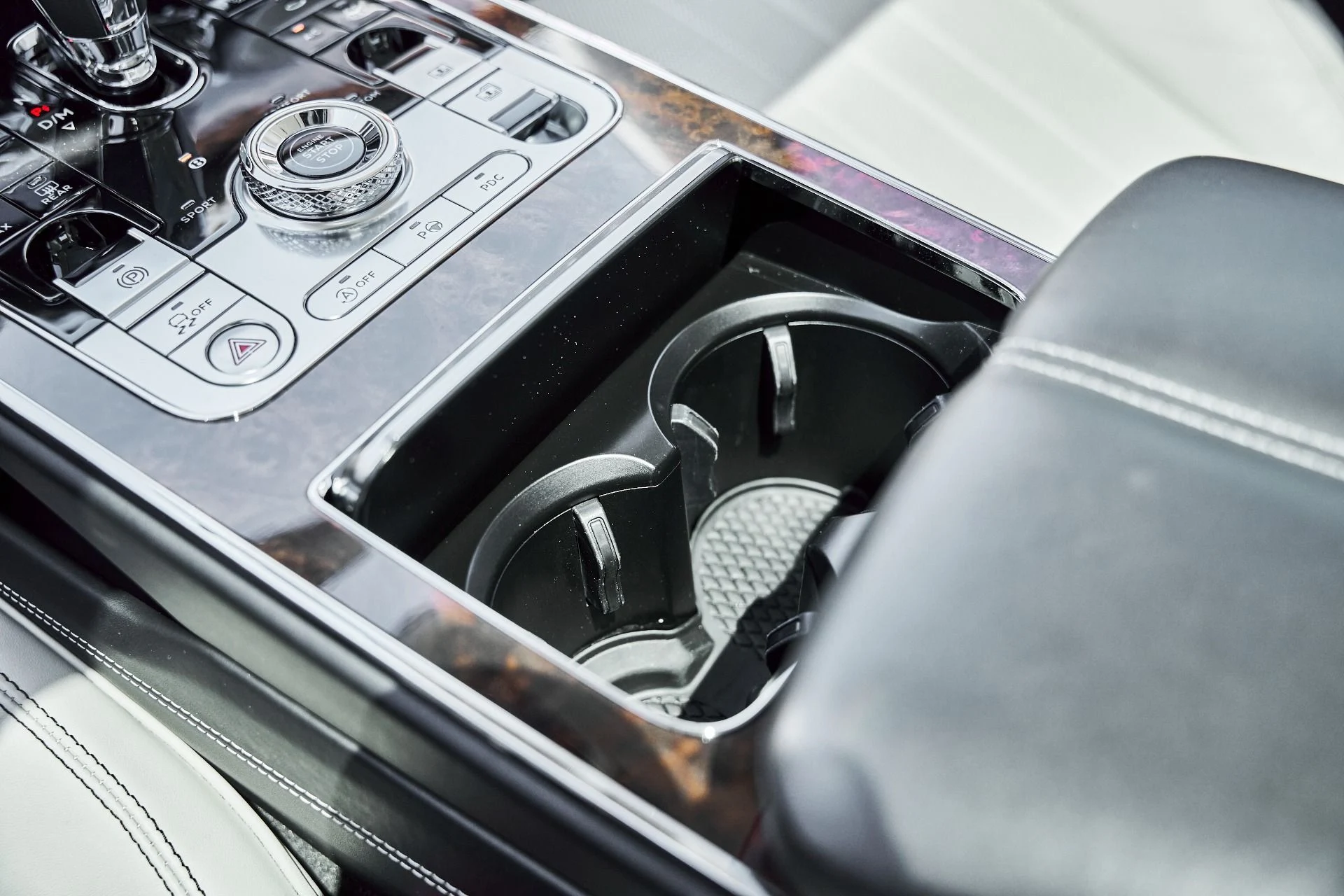 mph066_522405127_Used_2021_Bentley_Flying_Spur_V8_1780617204_6e0ab3b7b7