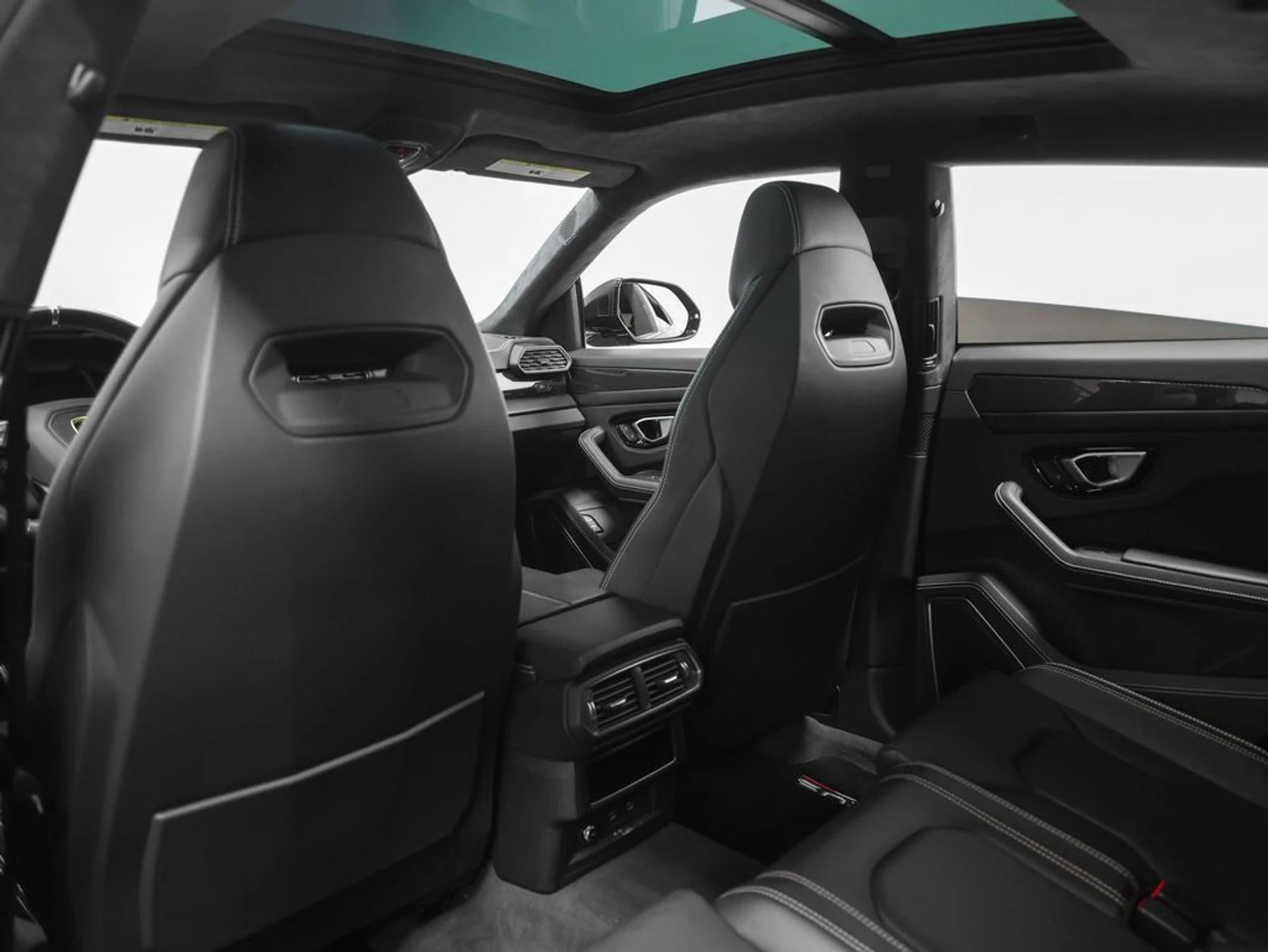 mph066_530554743_67_533716b468