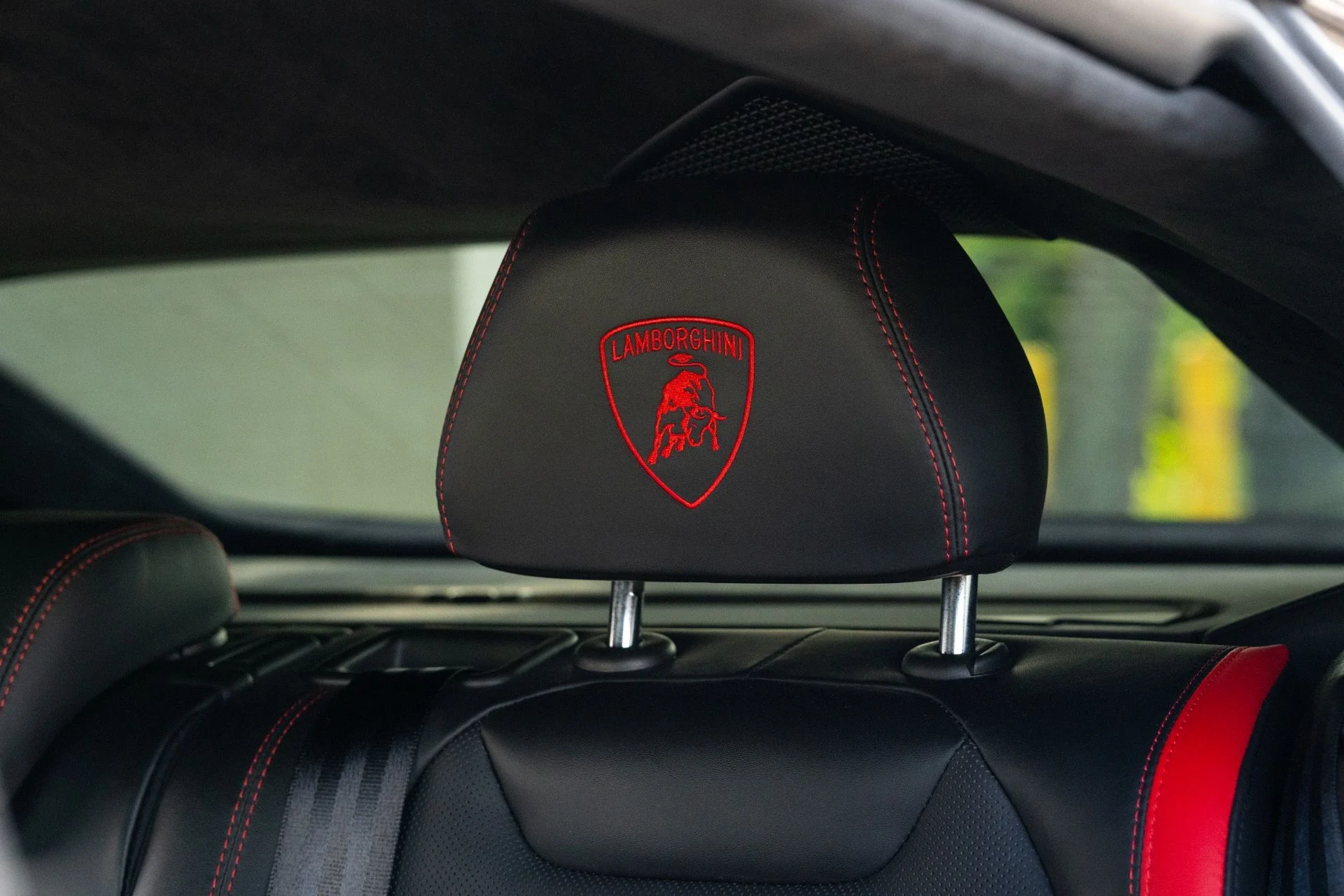 mph066_566905288_Used_2024_Lamborghini_Urus_S_1781216022_ba0fca7ca9