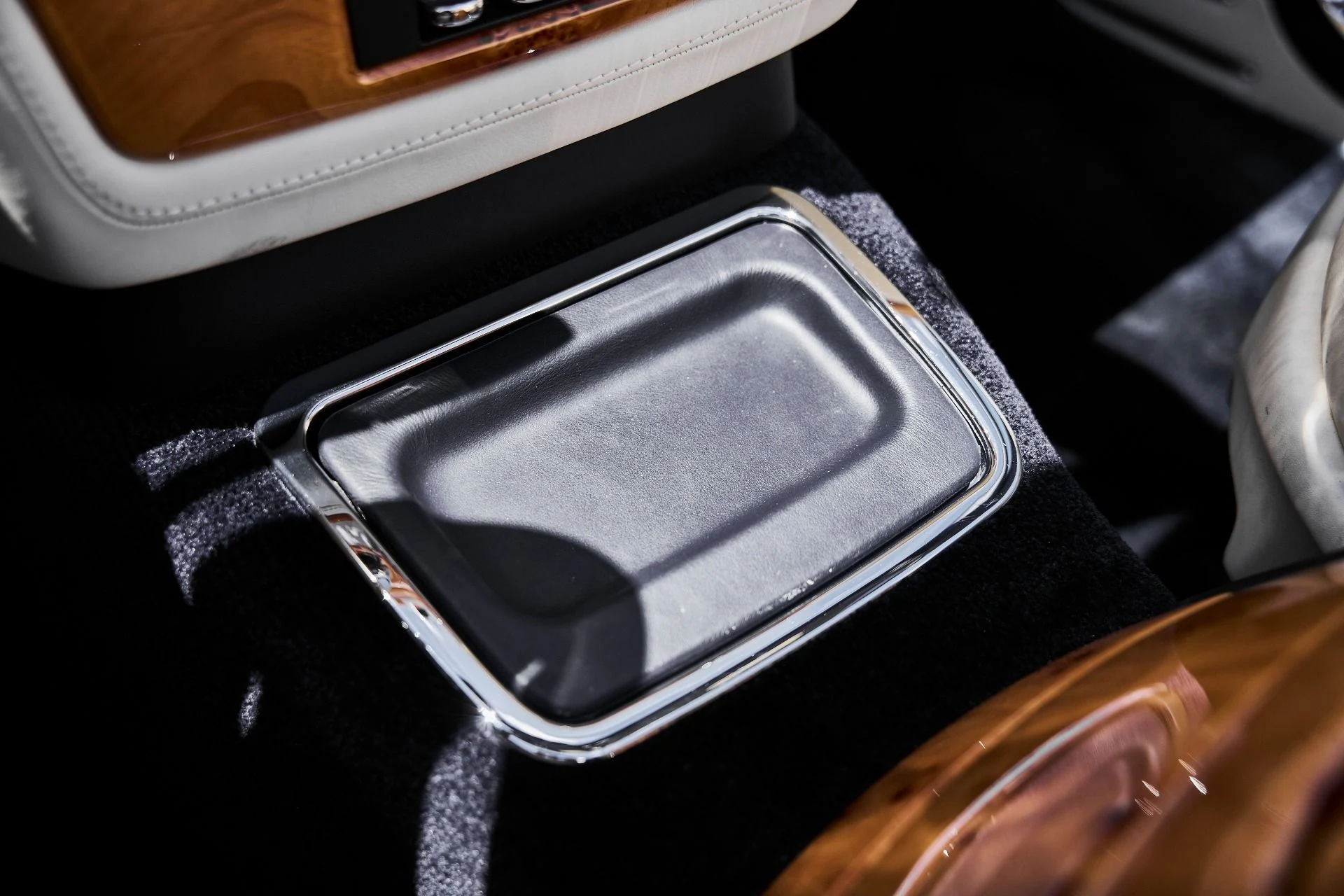 mph066_575288858_Used_2009_Rolls_Royce_Phantom_Drophead_Coupe_Base_1779209736_bd4aa0c844