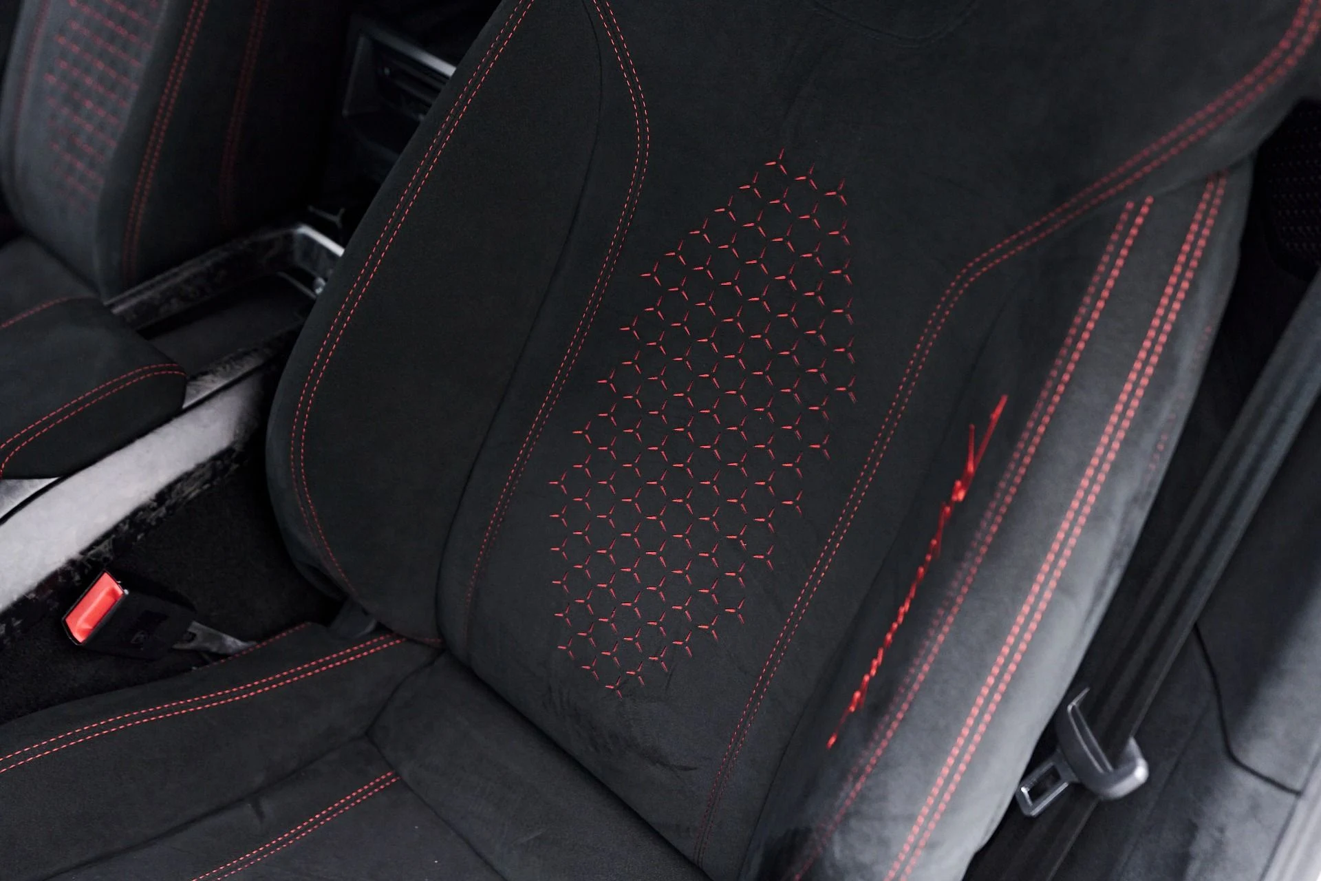 mph066_598677798_Used_2018_Lamborghini_Huracan_Performante_1761069221_30d3b97d57