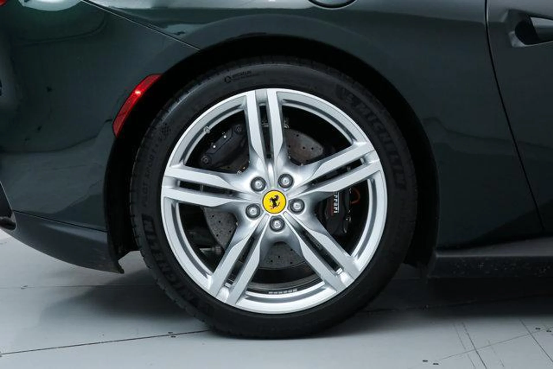 mph066_657702310_PL_u_Pm_E_Pe9rl_Kyp_Jj_A2_LL_0c_C_Xq0_f20861cd29