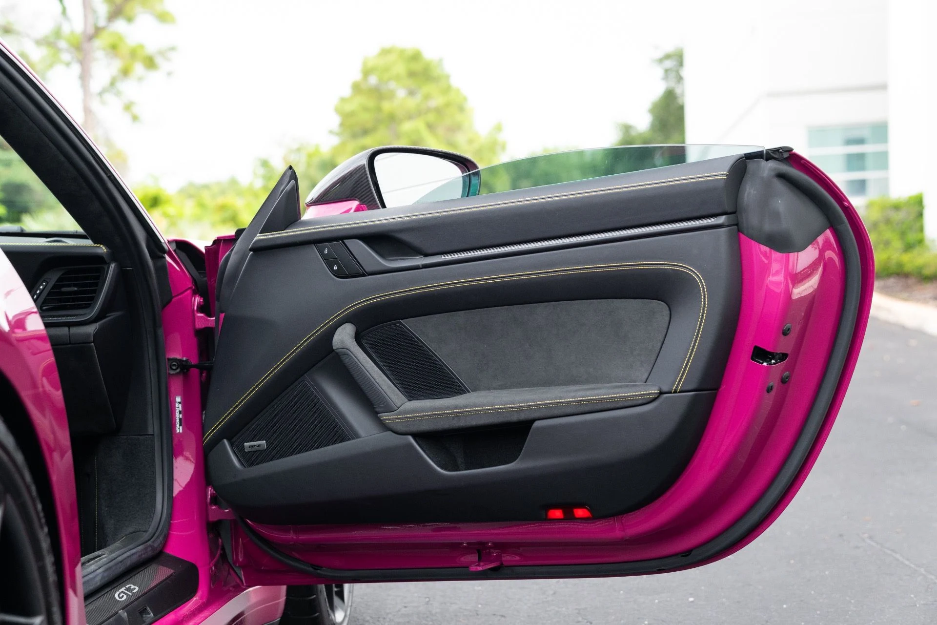 mph066_747273402_Used_2024_Porsche_911_GT_3_1776966322_b833945a9f