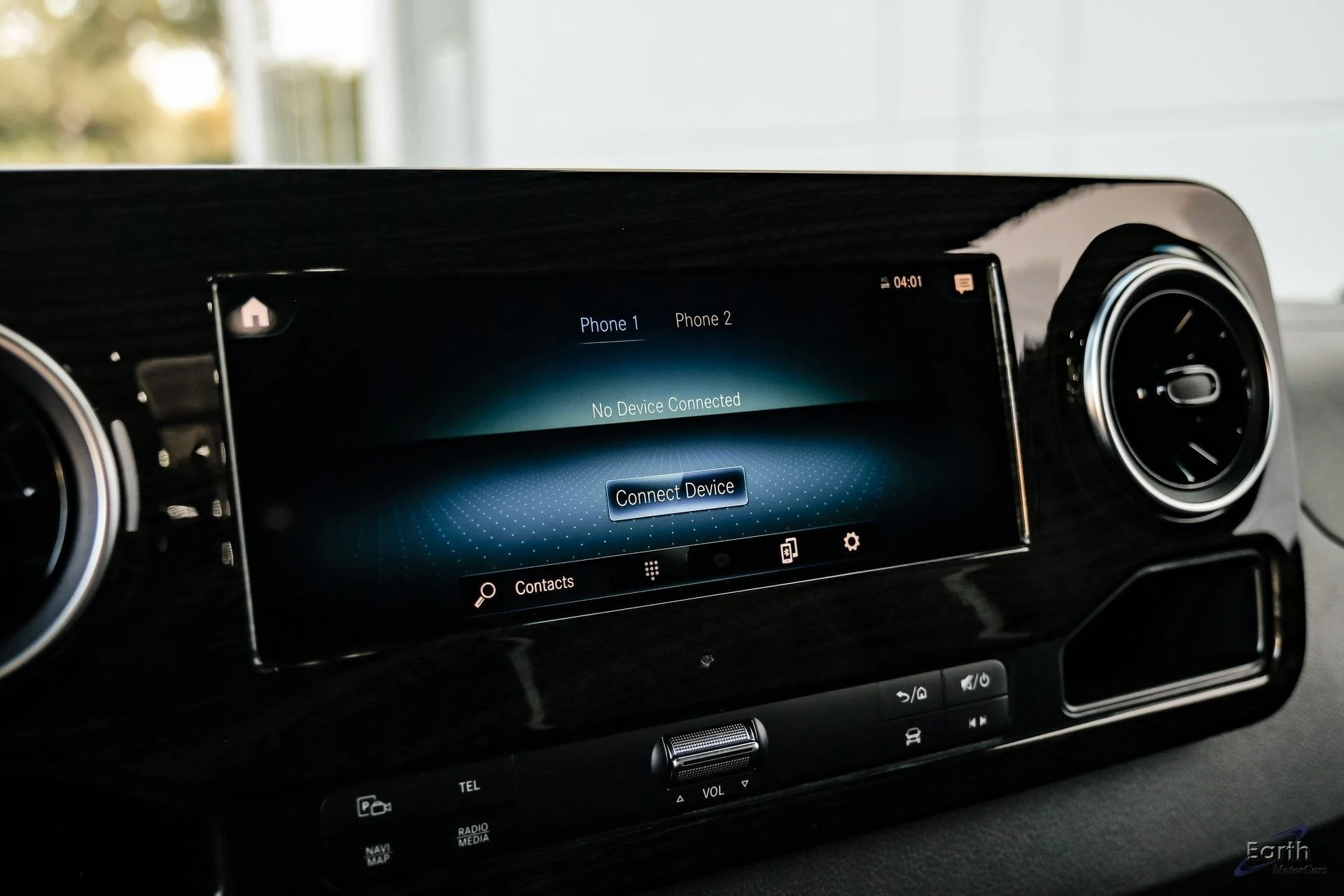 mph066_797698408_e72c5a4ddc54b402de732559336e3d42x_bbdaebd110