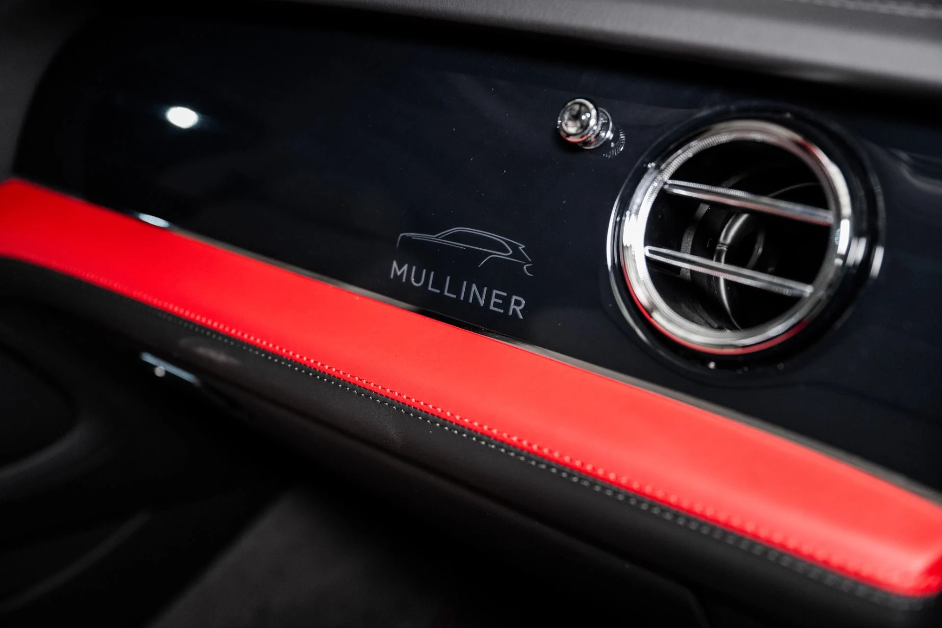 mph066_812970589_Used_2025_Bentley_Bentayga_EWB_Mulliner_V8_1748092723_ac33537877