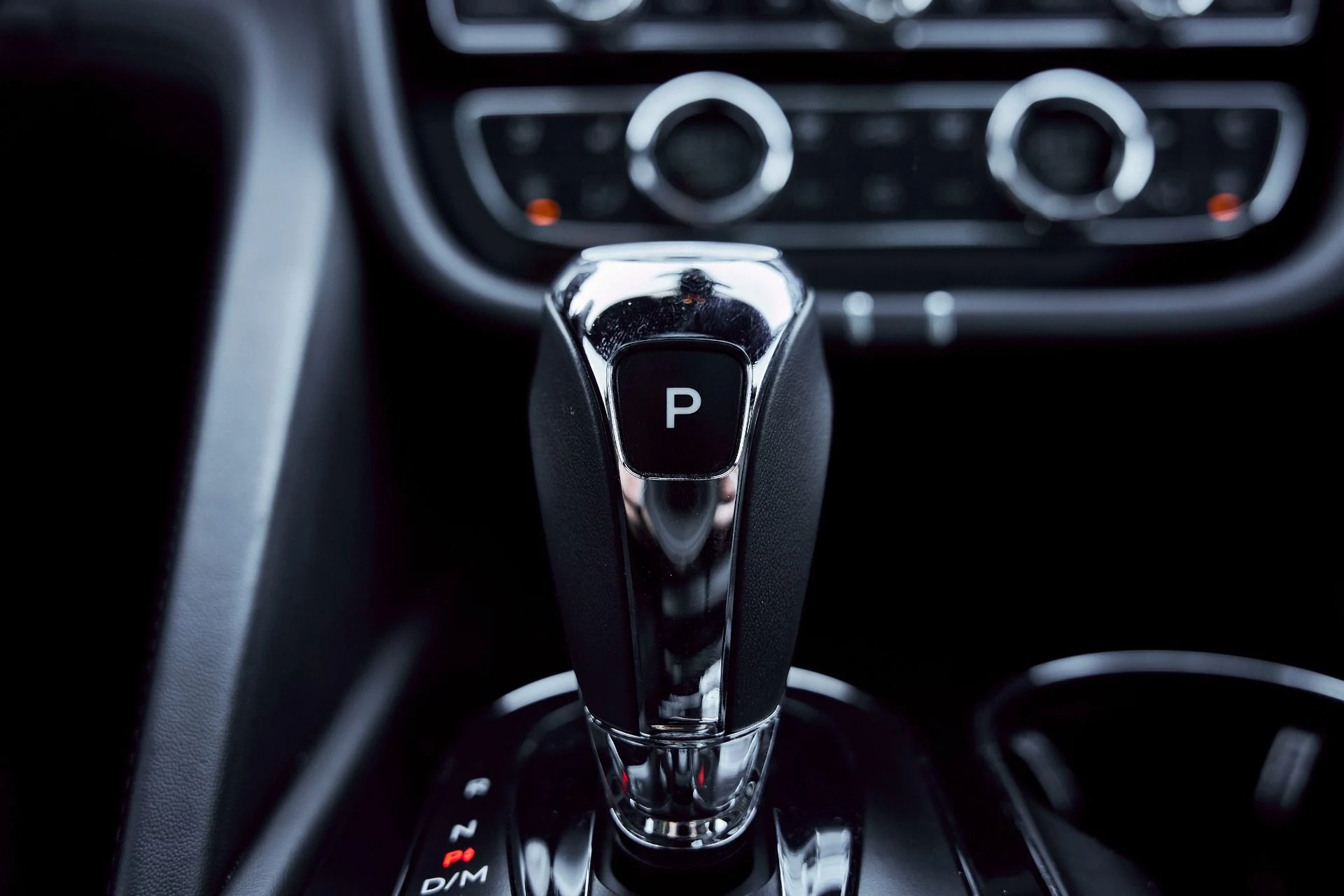 mph066_81405294_Used_2022_Bentley_Bentayga_V8_1768246194_3076e1fb55