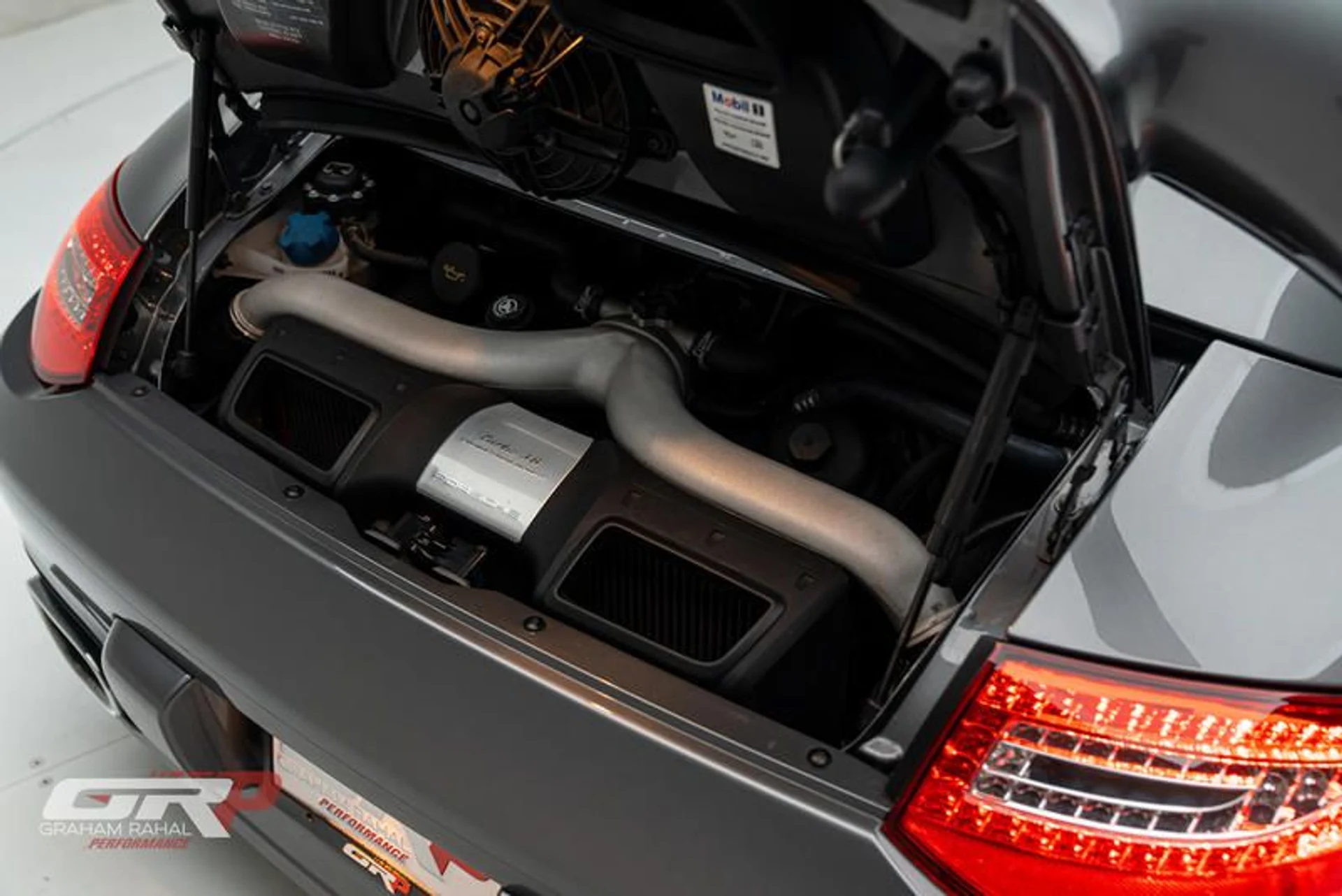 mph066_998744748_F782_BDC_6_BEB_0_43_FB_970_B_1_FE_8013_F84_A5_0c6ef1f493