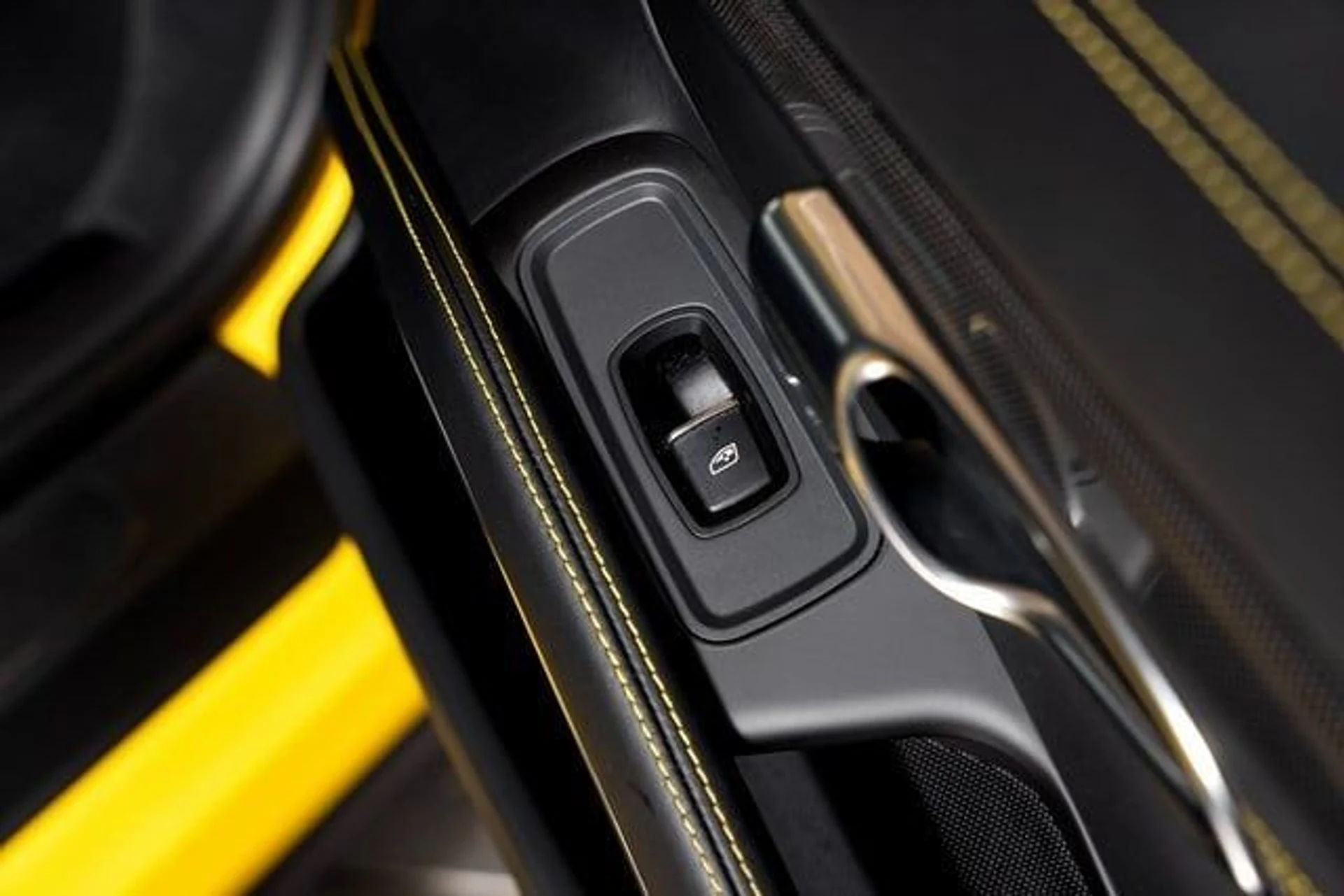 mph067_1008367165_8954c07086049e097fa6ce68633249a3x_2c2f75d546