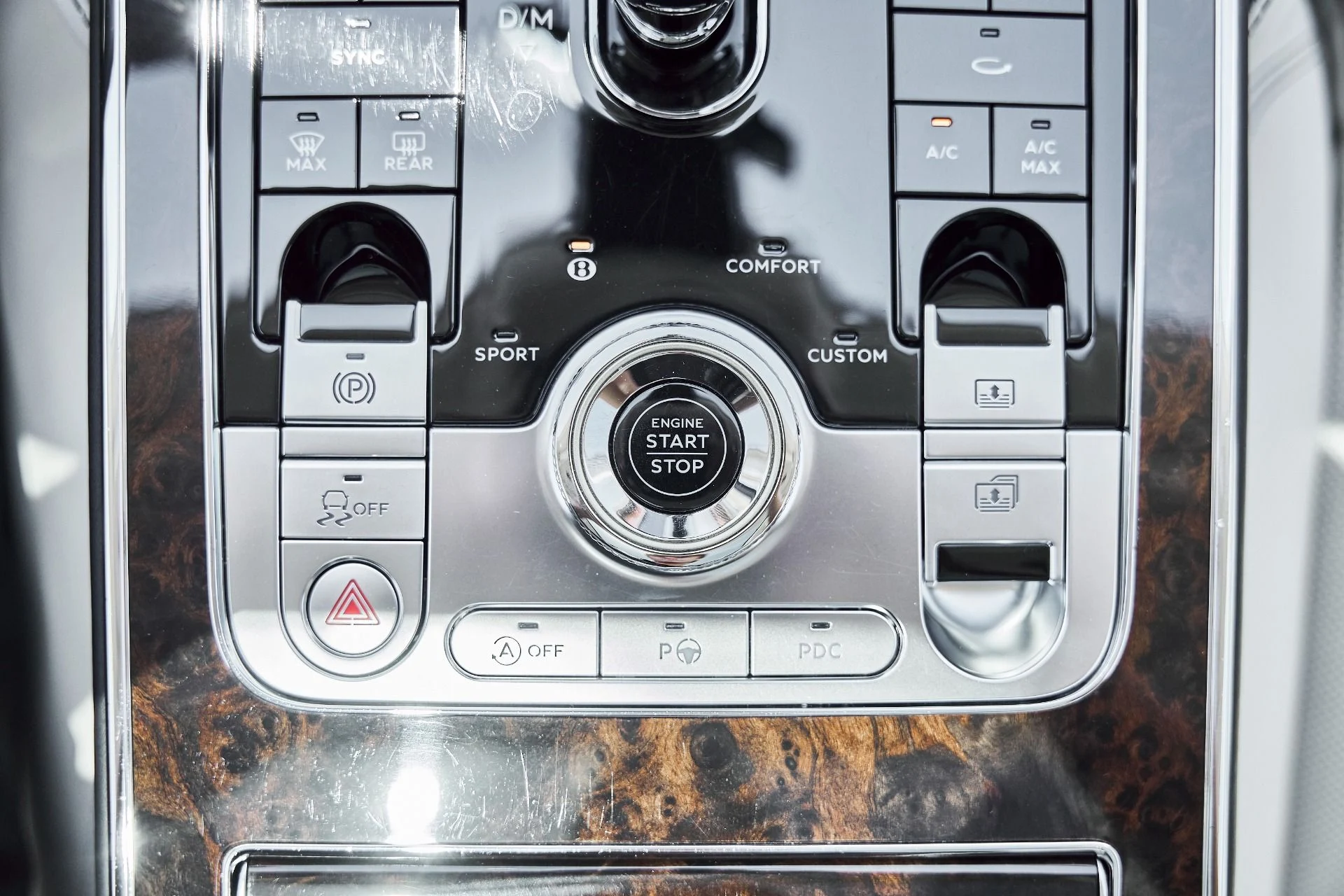 mph067_1065936769_Used_2021_Bentley_Flying_Spur_V8_1780617207_8464b02b37